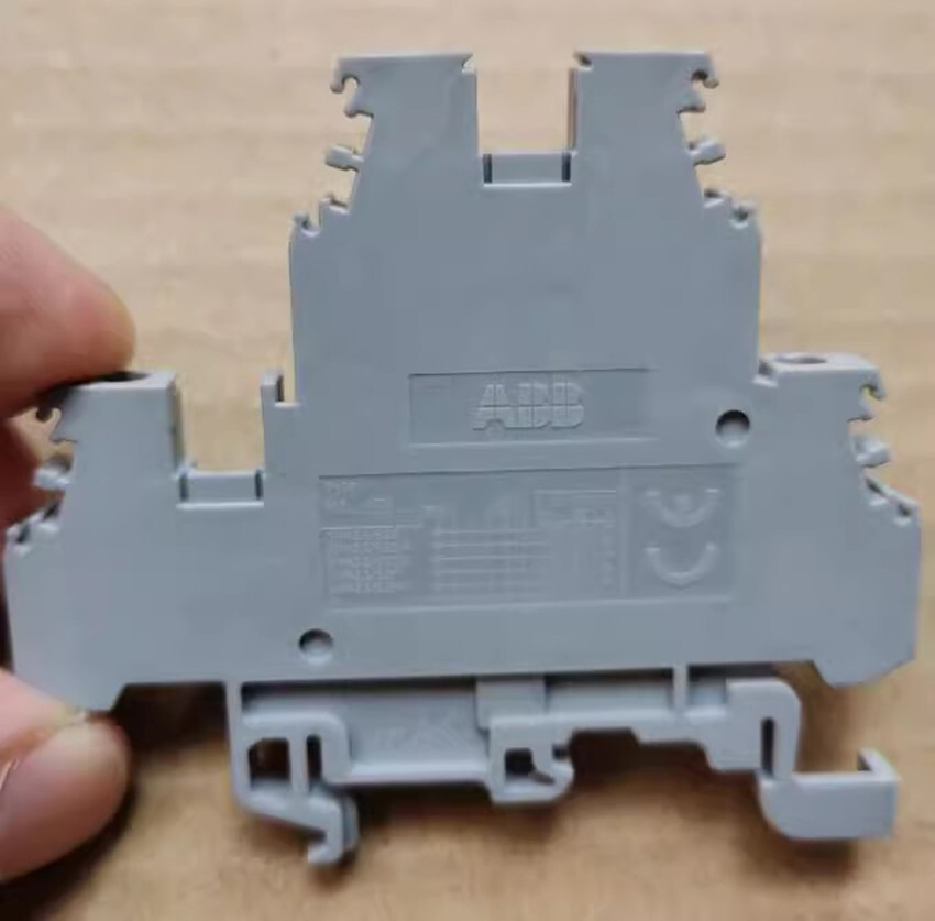 50pcs ABB/TE double-layer terminal MA2.5/5.D2 1SNA115490R1300