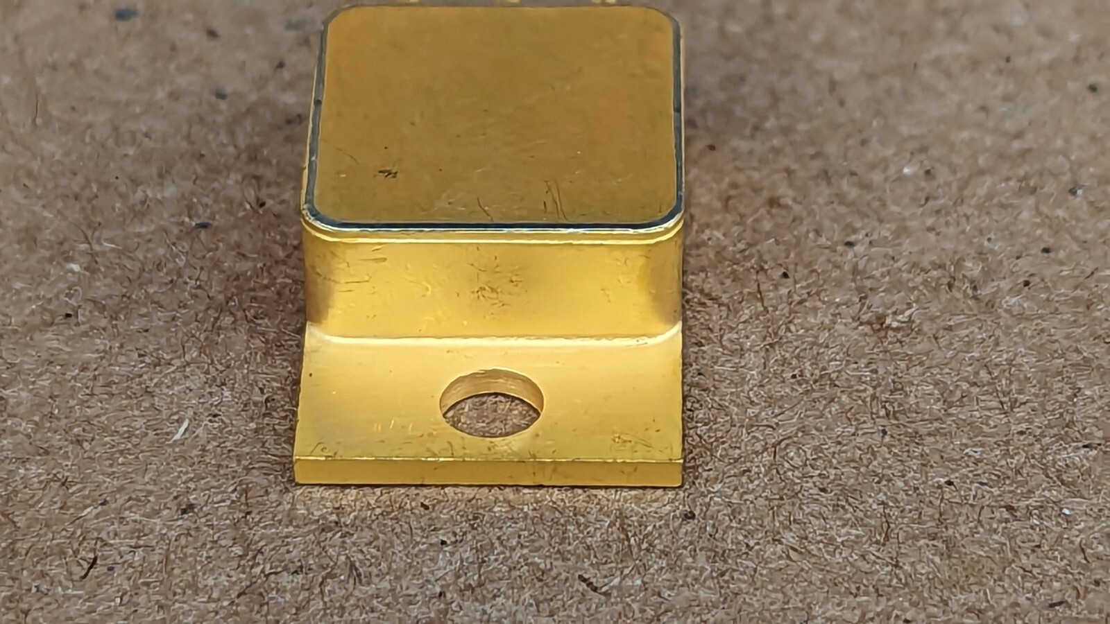 1 – VINTAGE QUALITY Power MOSFET GOLD PLATED Transistor – PICTURE FOR REFERENCE