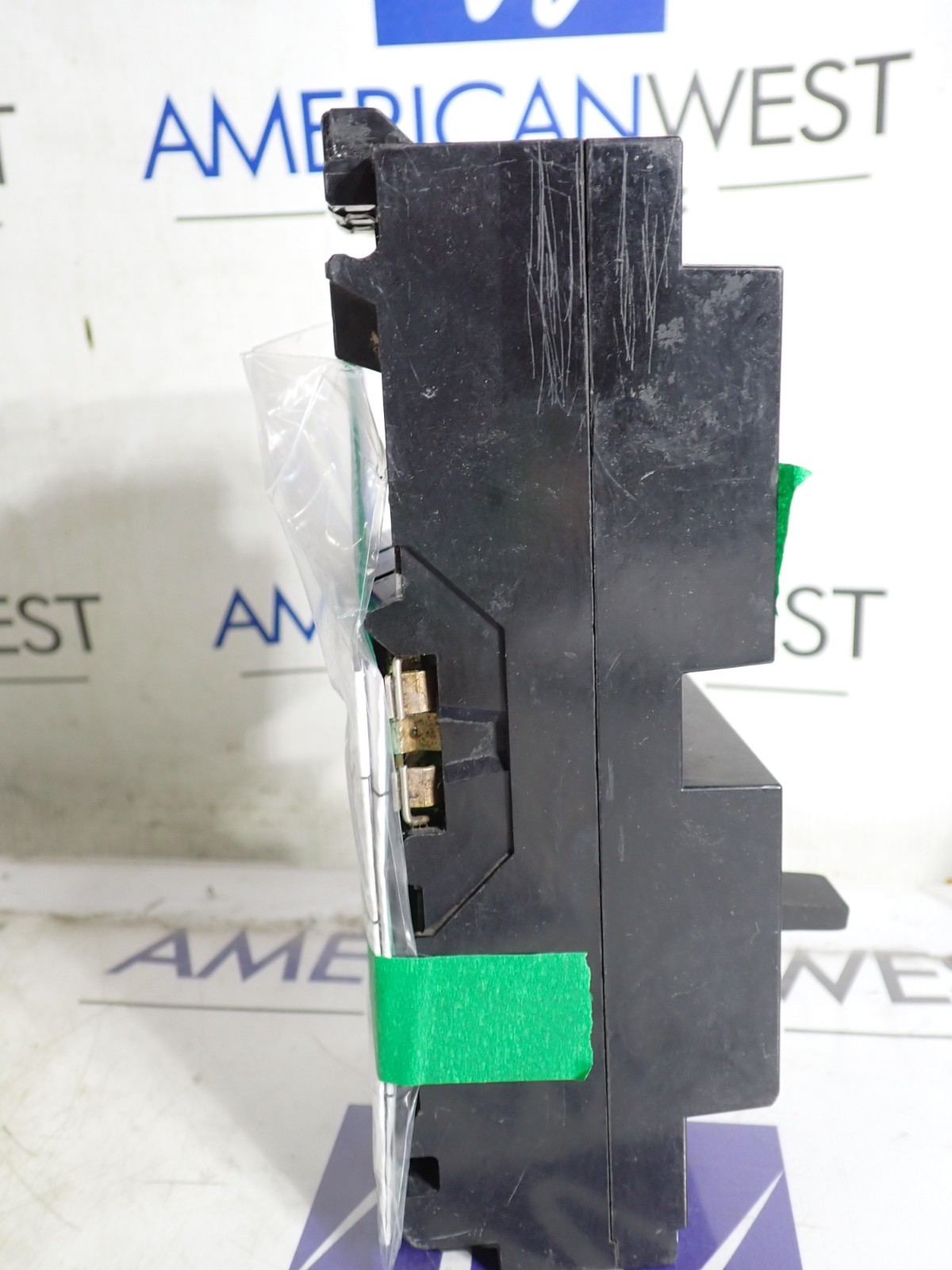 Square D QE3200VH 3 pole 200 amp 240 volt Plug in QE Circuit Breaker -Tested