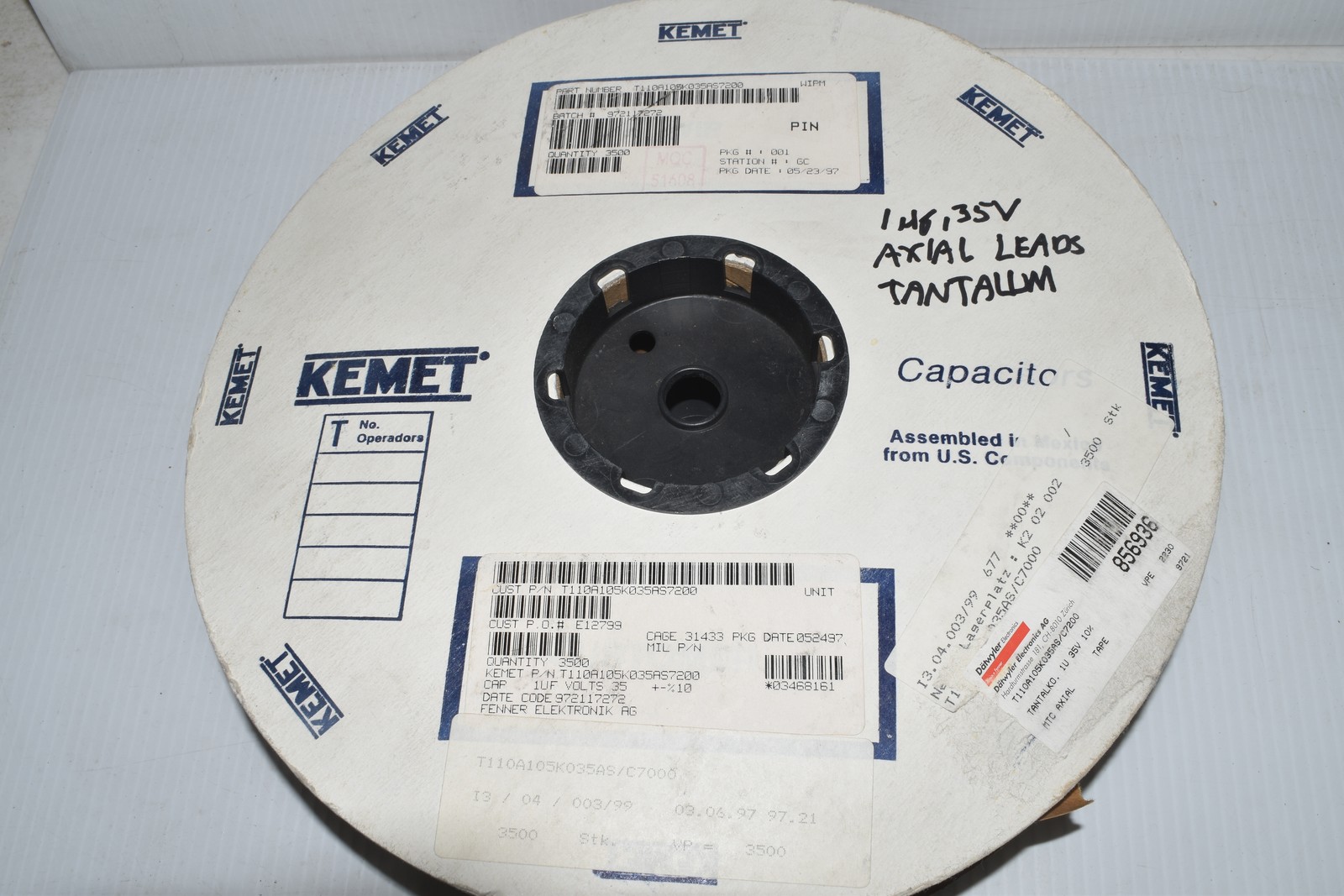 KEMET T110A105K035AS7200 1 uF, 10%, 35 VDC Tantalum Capacitors – 3000+? (WXF48)