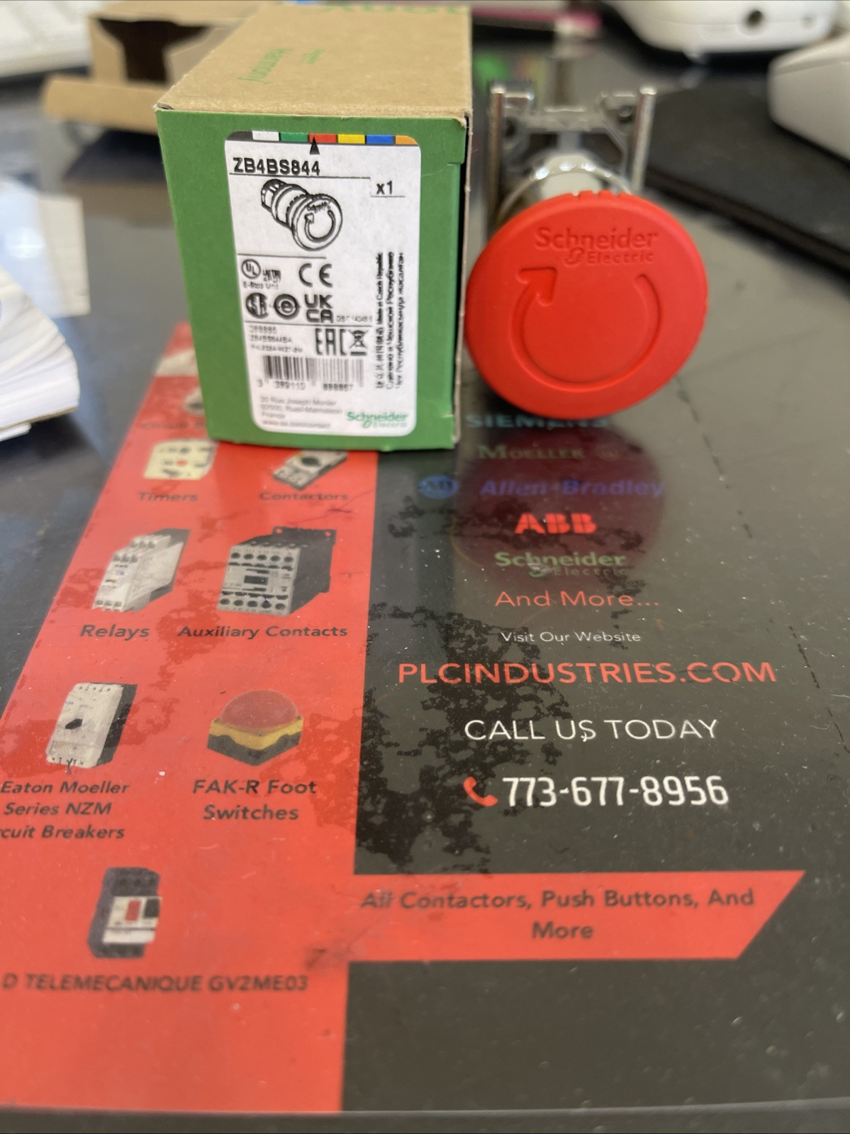 XB4BS8442 Original. Schneider. Emergency Stop NOT FROM CHINA