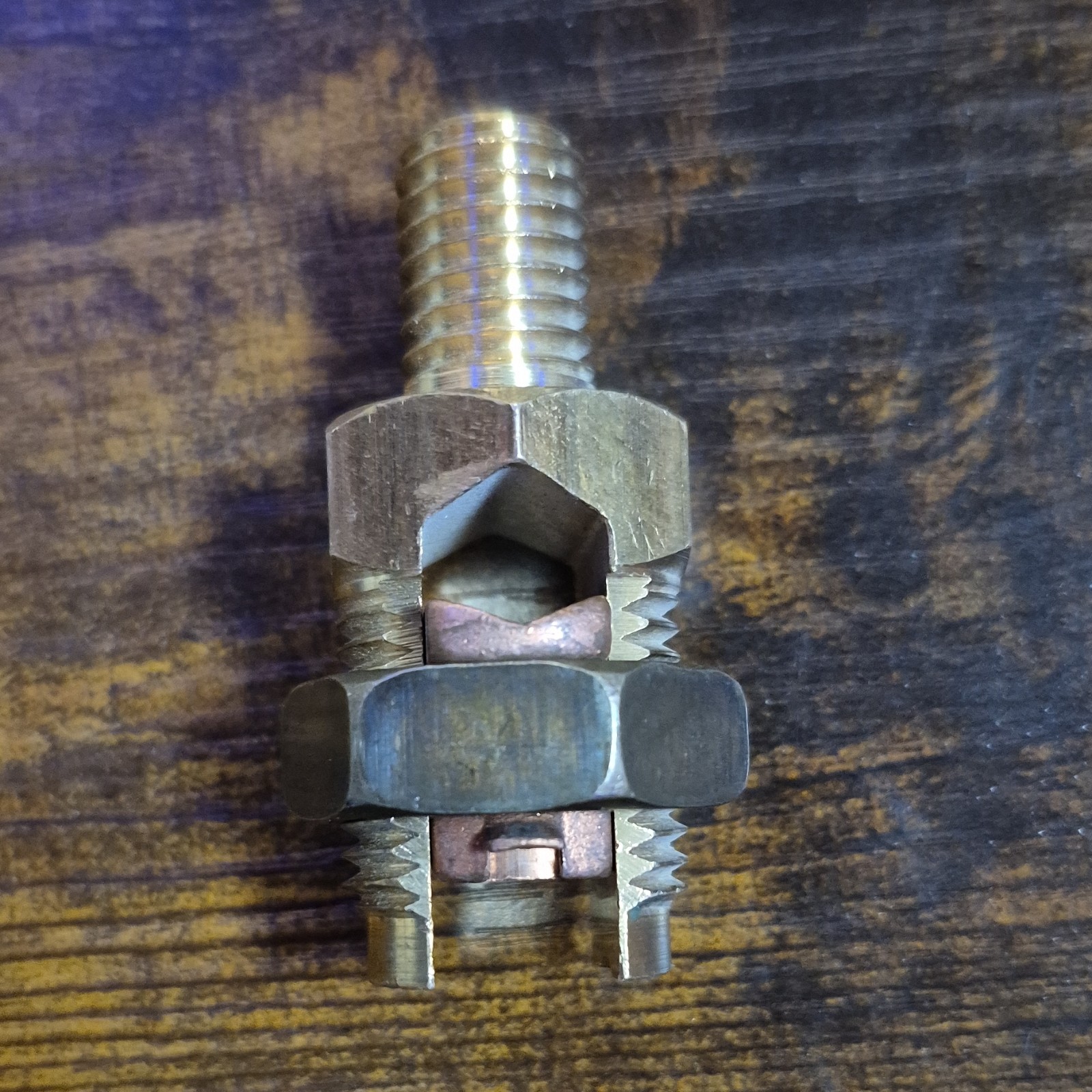 Bronze Screw-On Wire Connector 2-3/0 AWG Compression Copper 2in