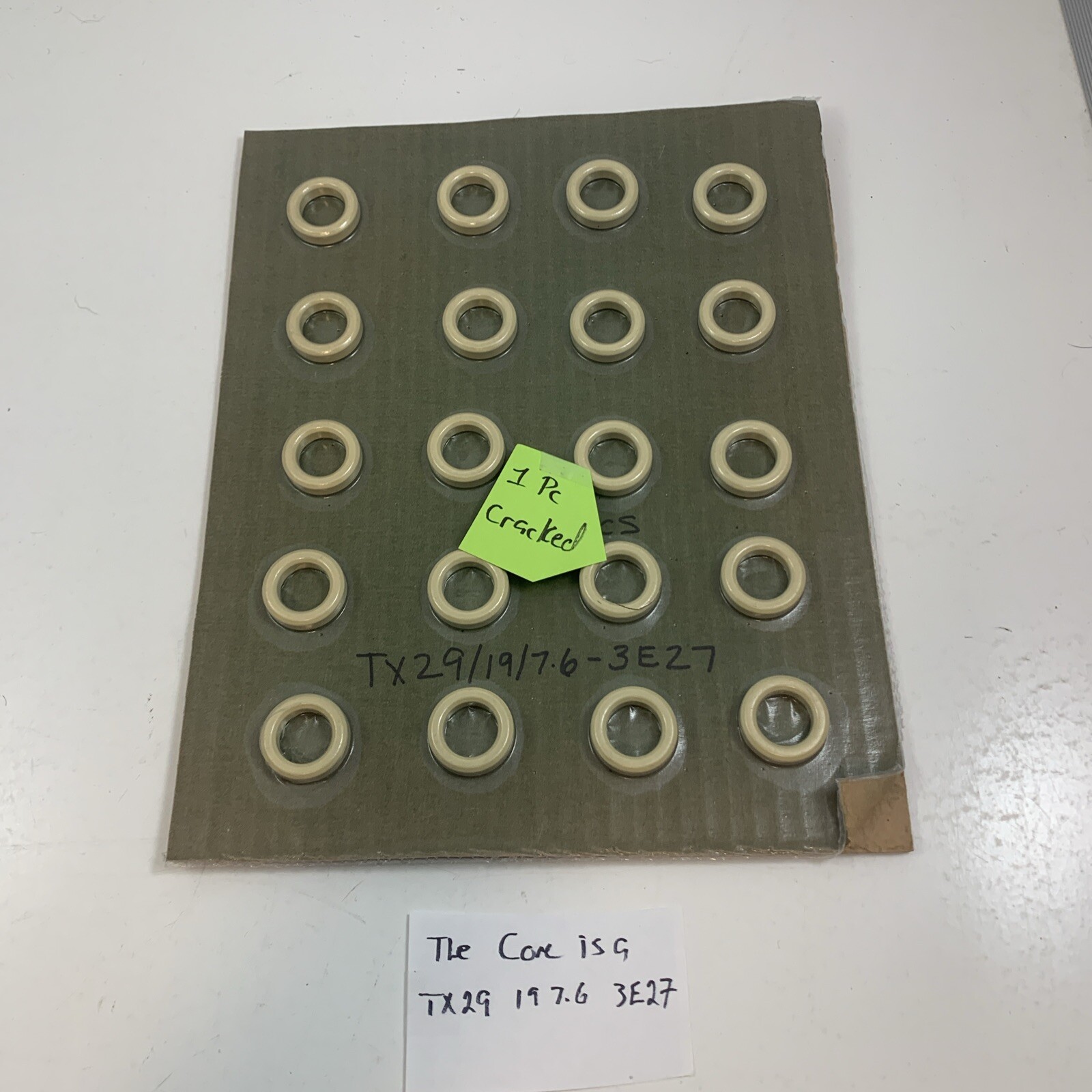 Ferrite Core Toroid 3E+27 20 PCS (1 CRKD) Electronics Printed Circuit Board#1071
