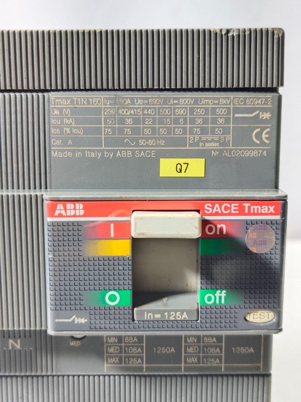 ABB TMAX T1N 160 4POLE 125A CIRCUIT BREAKER MCCB RC222 RELAY 22kA AT 440V T1N160