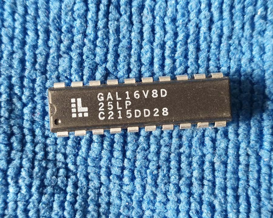 10pcs GAL16V8D GAL16V8D-25LP GAL16V8D-25LPN DIP-20 IC