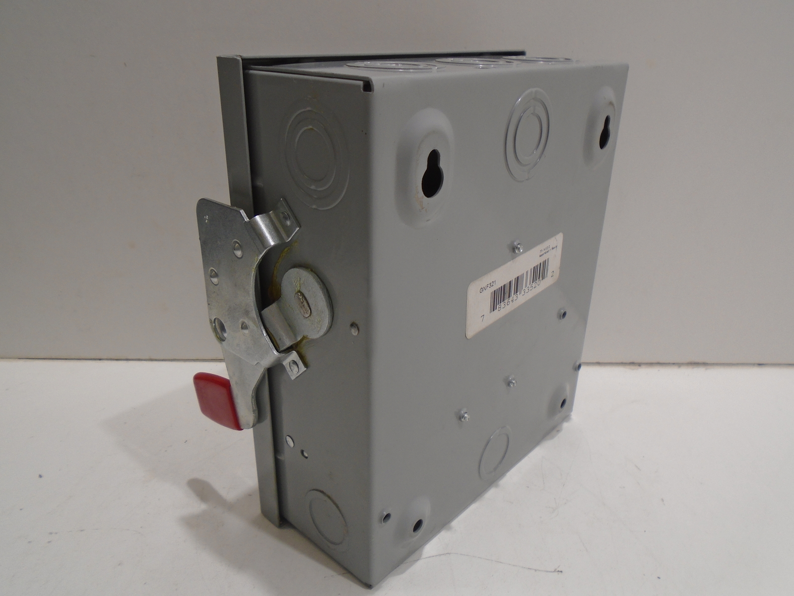SIEMENS GNF321 ENCLOSED GENERAL DUTY SWITCH TYPE 1 30A 240V