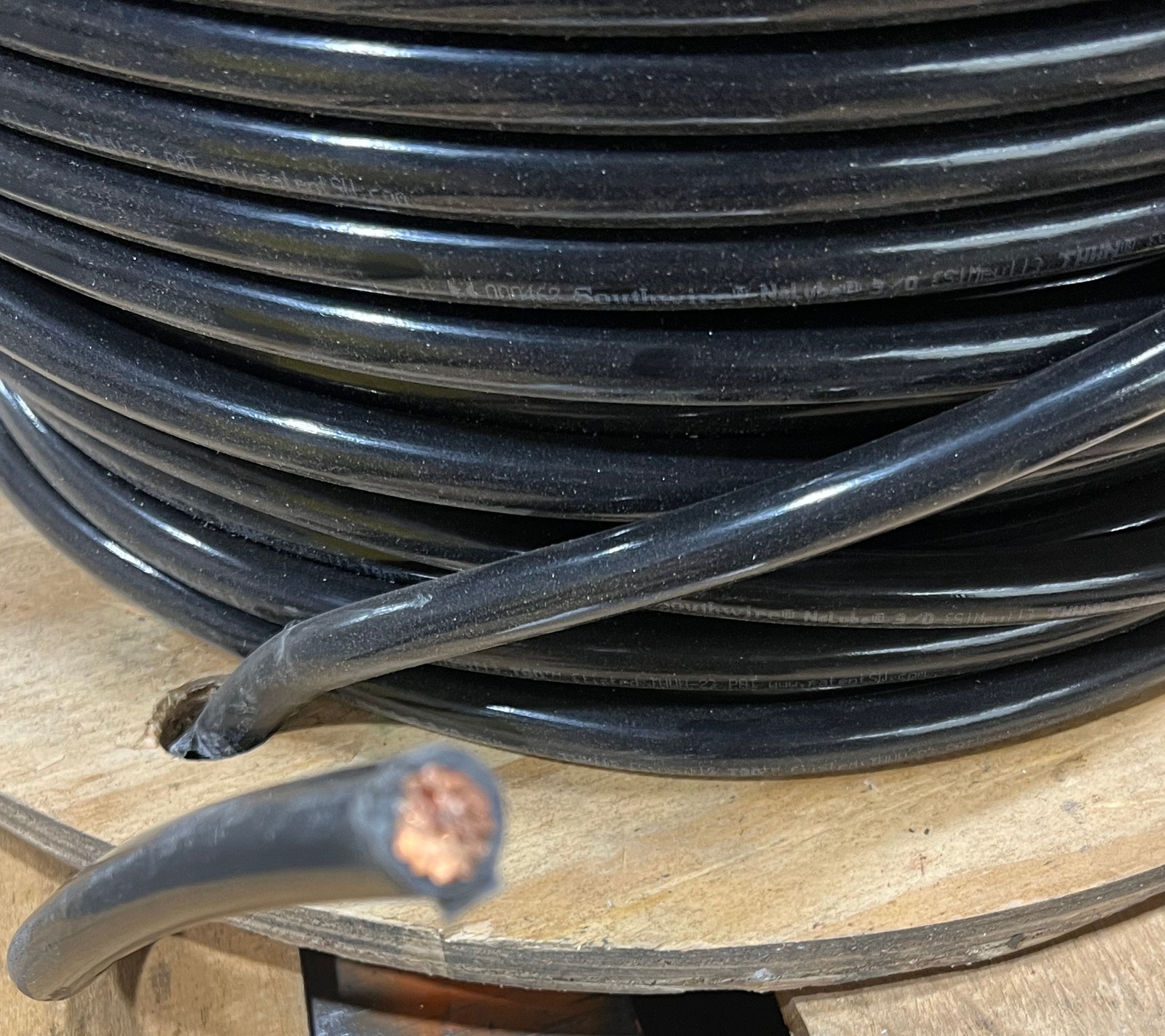 3/0 AWG THHN COPPER BLACK WIRE 600V 50 FT