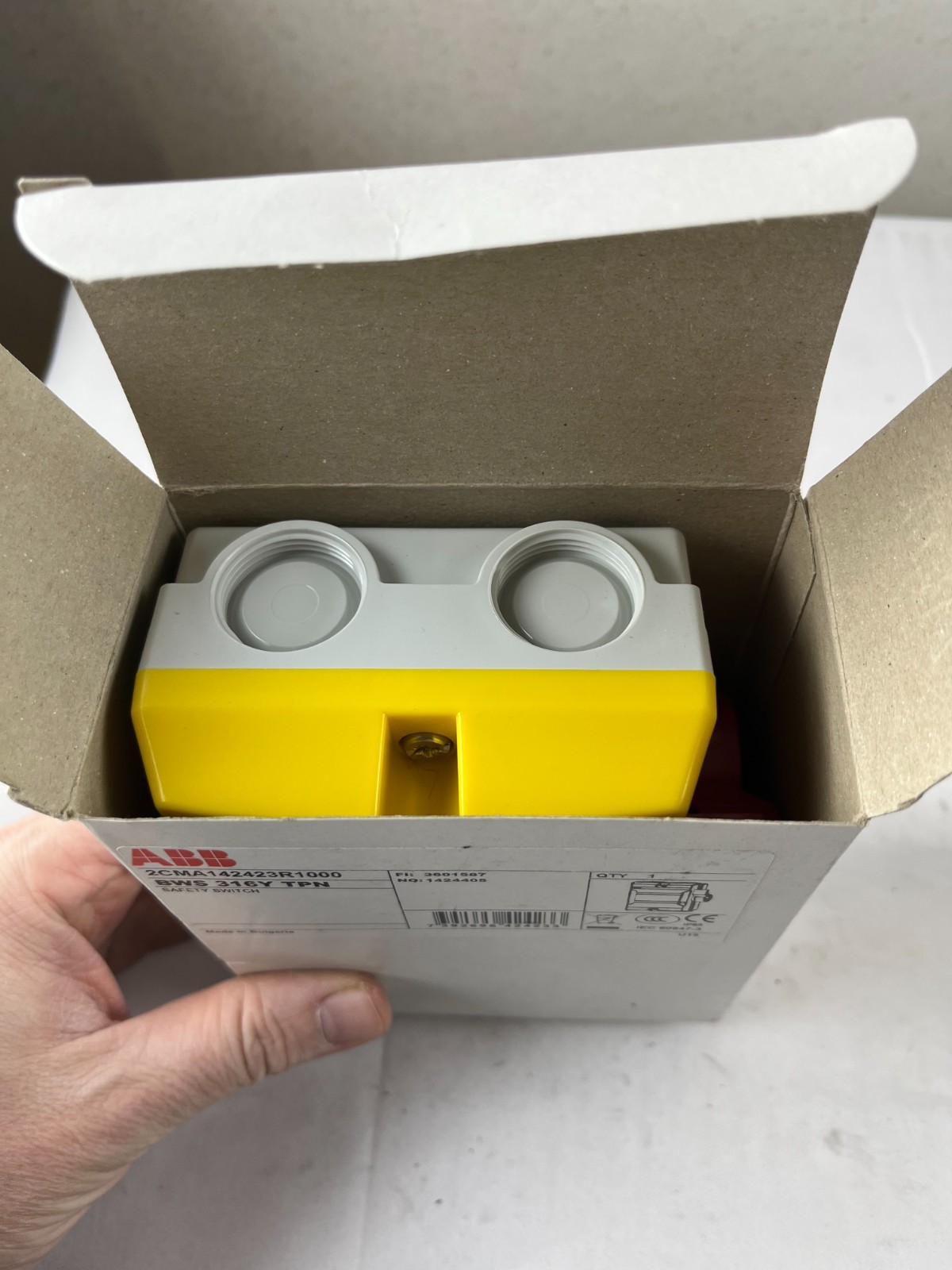 ABB BWS 316Y TPN Enclosed Safety Switch 3-Pole 16A 415V IP65 New in Box
