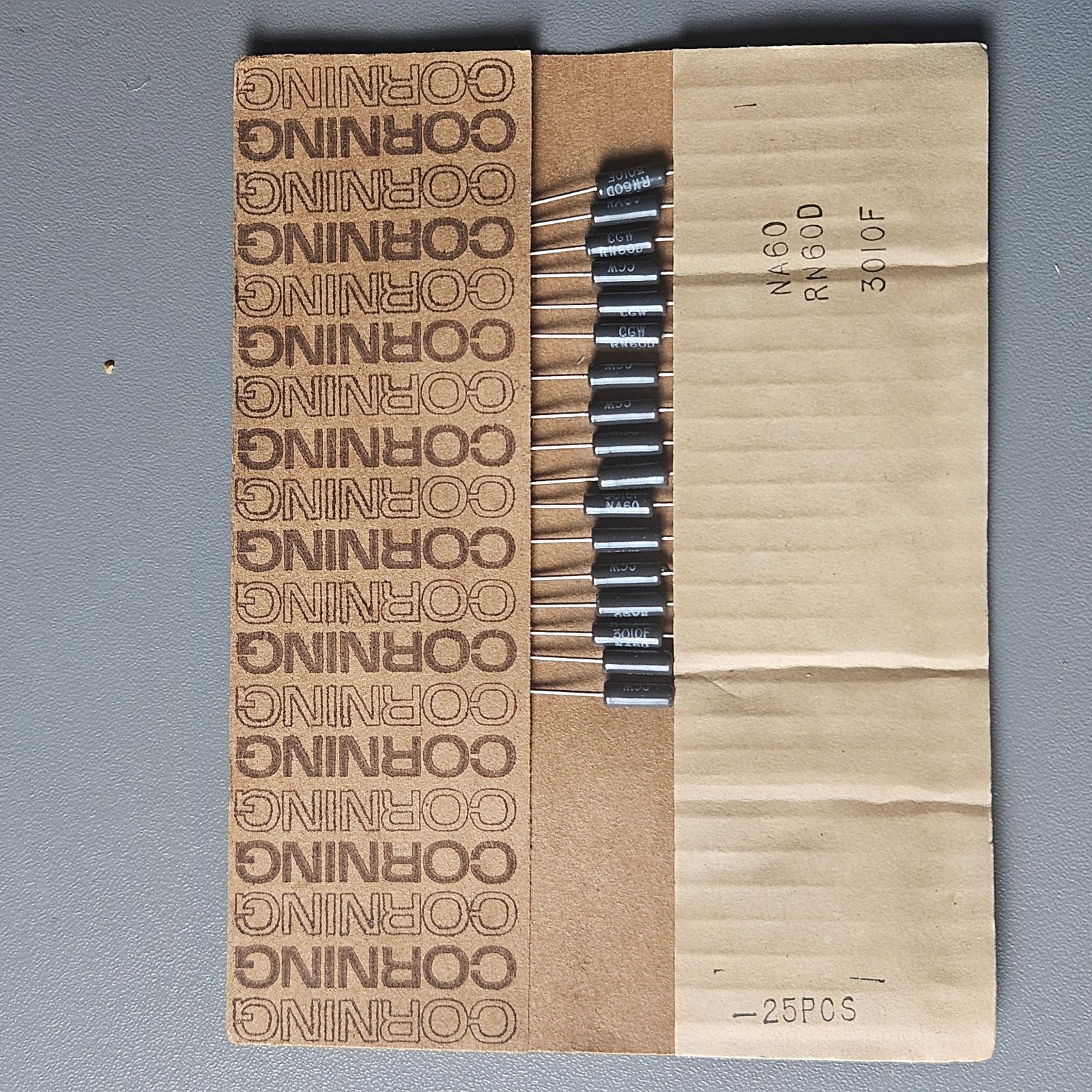 Mixed Lot of approx 250 different Vintage NOS Corning Metal Film Resisters audio