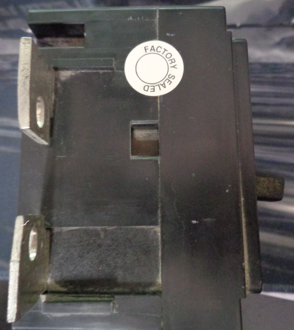 CUTLER HAMMER BW2200 CIRCUIT BREAKER BW 10K 200AMP 120/240VAC 2 POLE