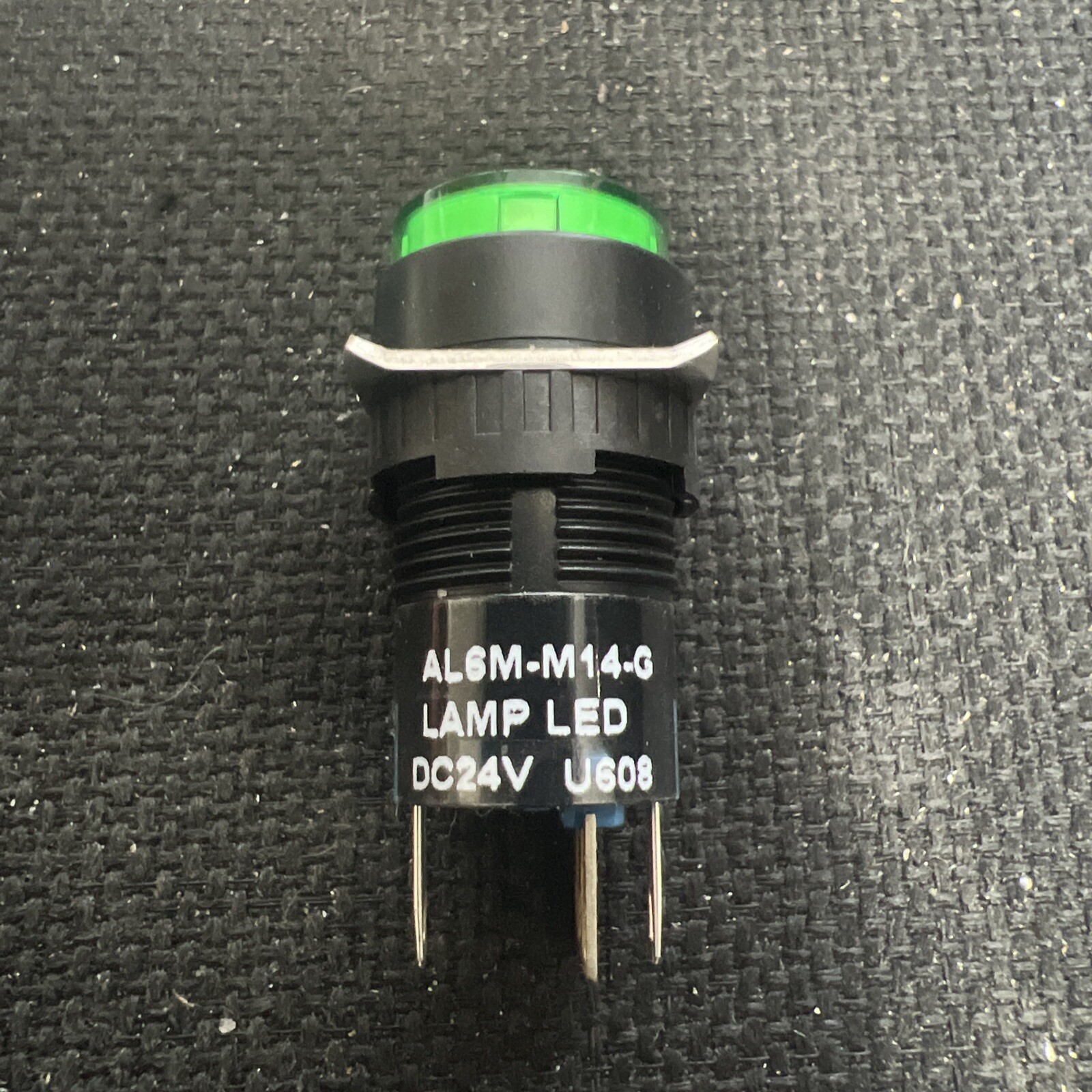 NEW IDEC 16MM illuminated button AL6M-M14G round self-reset 24V new open box