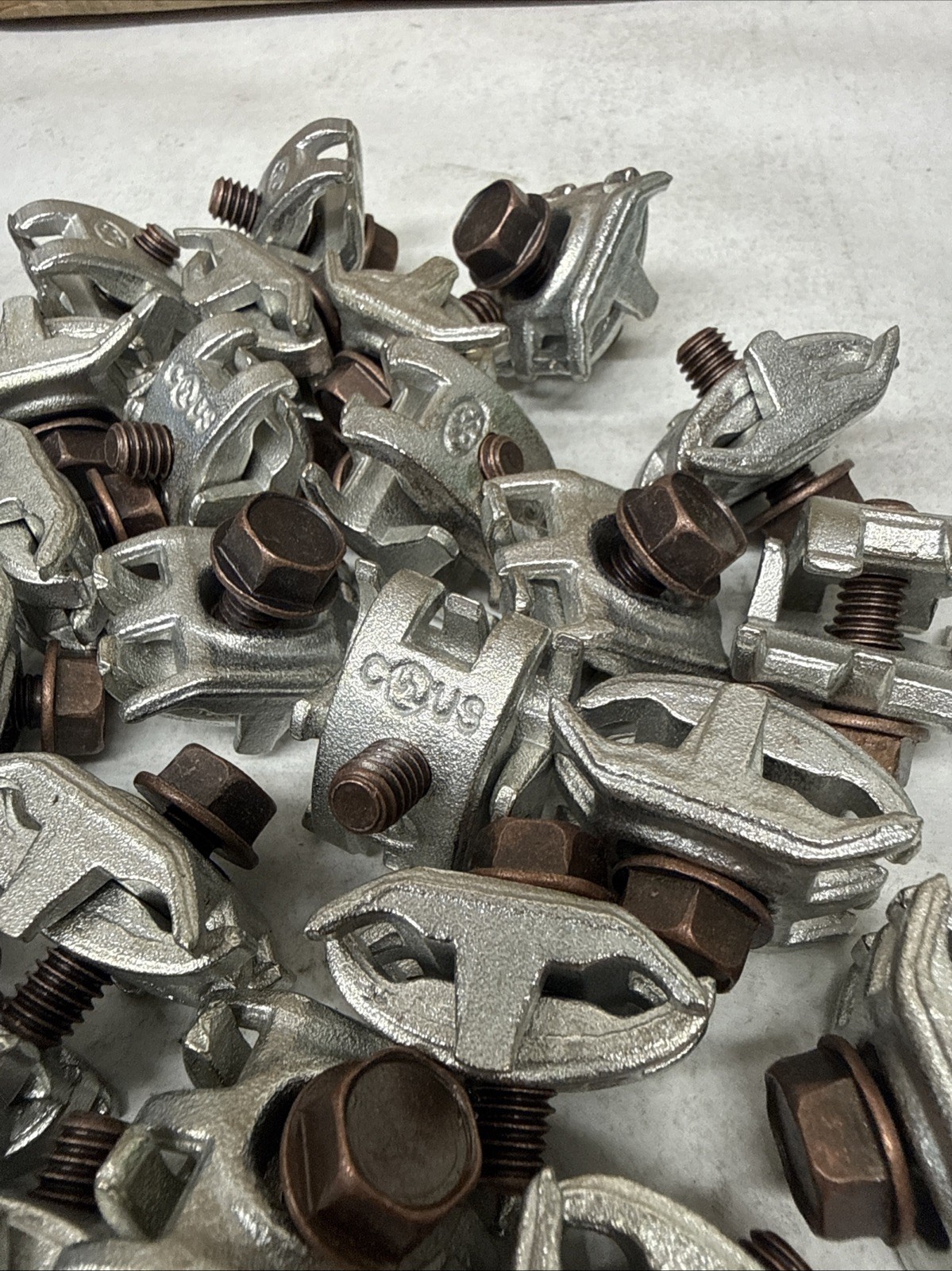 BRONZE BONDING GROUNDING CLAMP DIRECT BURIAL Lot Of 50