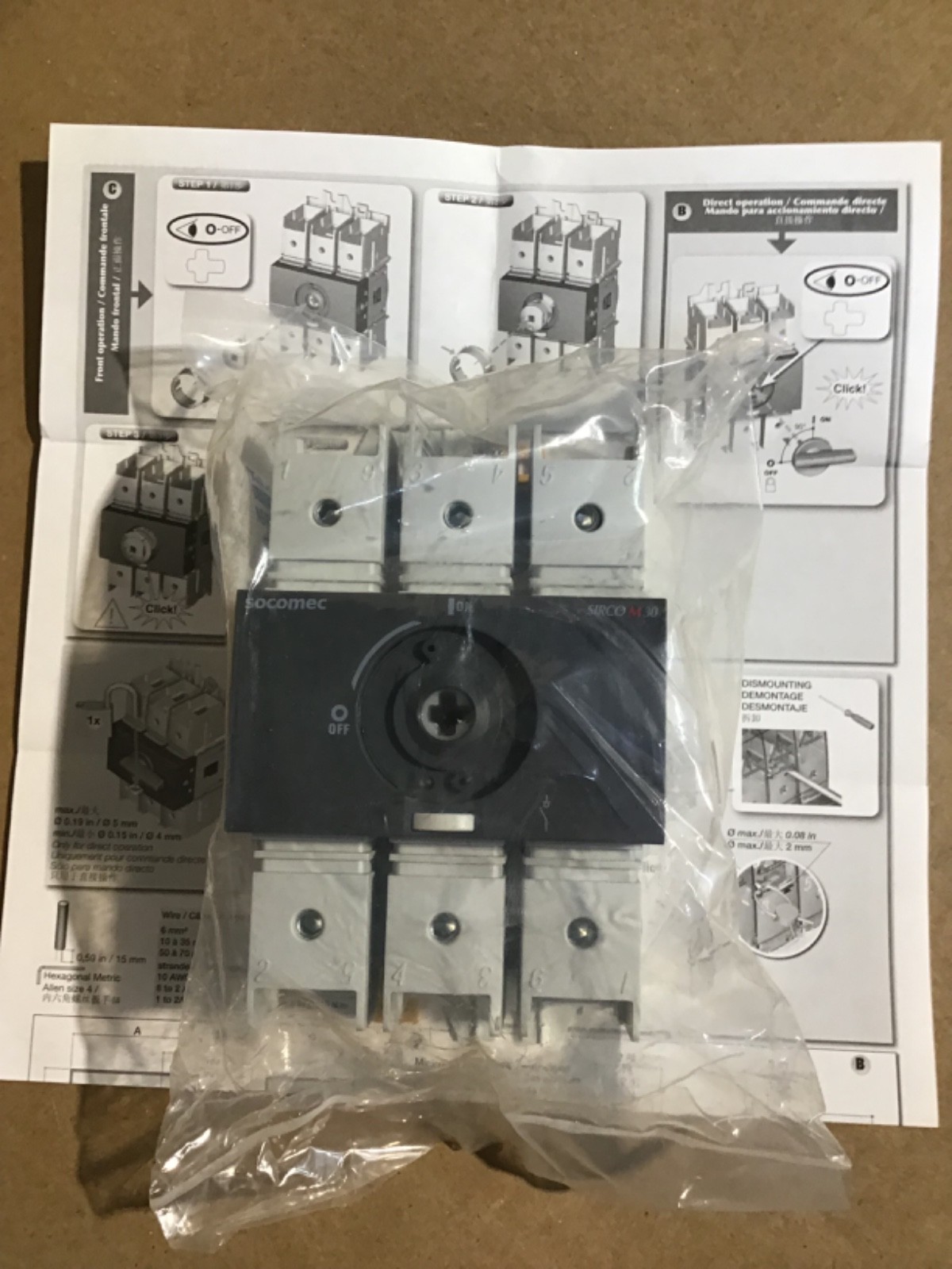 SOCOMEC 22013003 NON FUSIBLE ROTARY DISCONNECT SWITCH NEW IN BOX