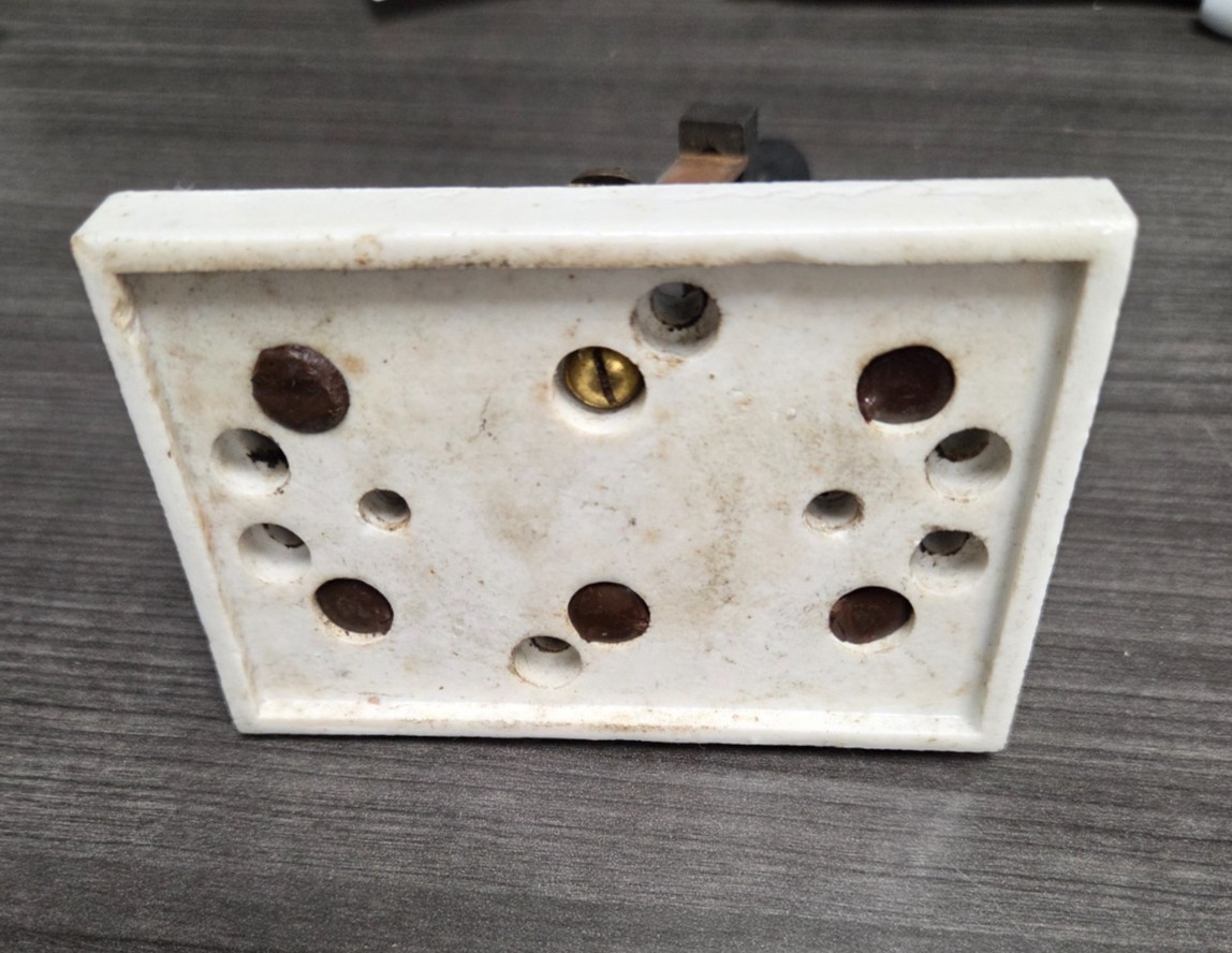 Antique Industrial Electrical 4″ Porcelain Knife Switch DPDT