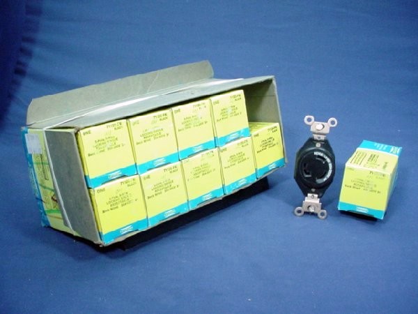 10 Leviton Twist Turn Locking Outlet Receptacles NEMA L11-20R 20A 250V 71120-FR