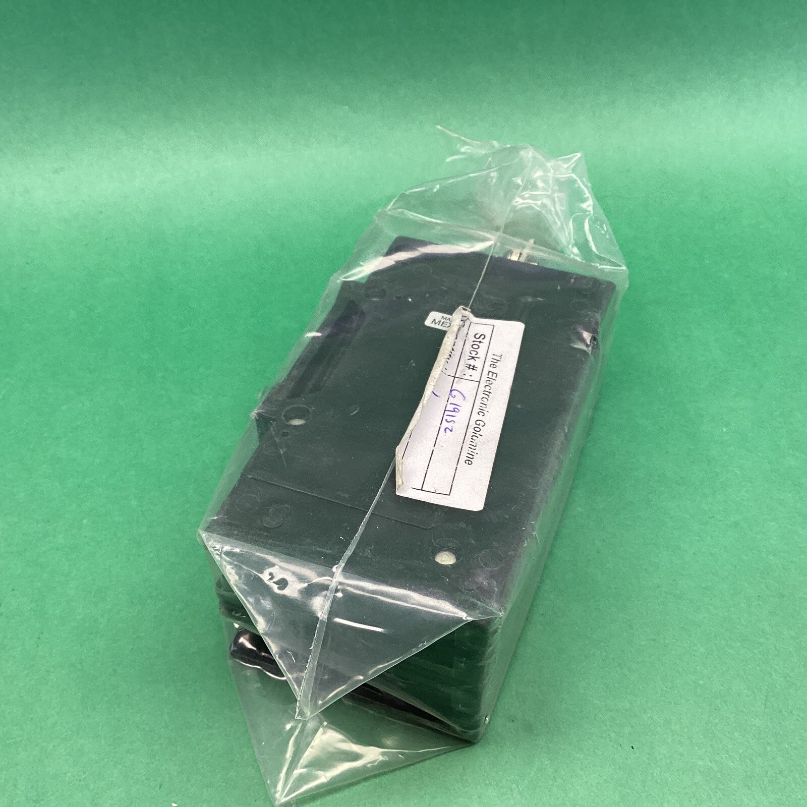 AIRPAX 2 pole 2 Amp 600 Max V Circuit Breaker 229-2-1 65F-7-5-2 50/60 Delay 65F
