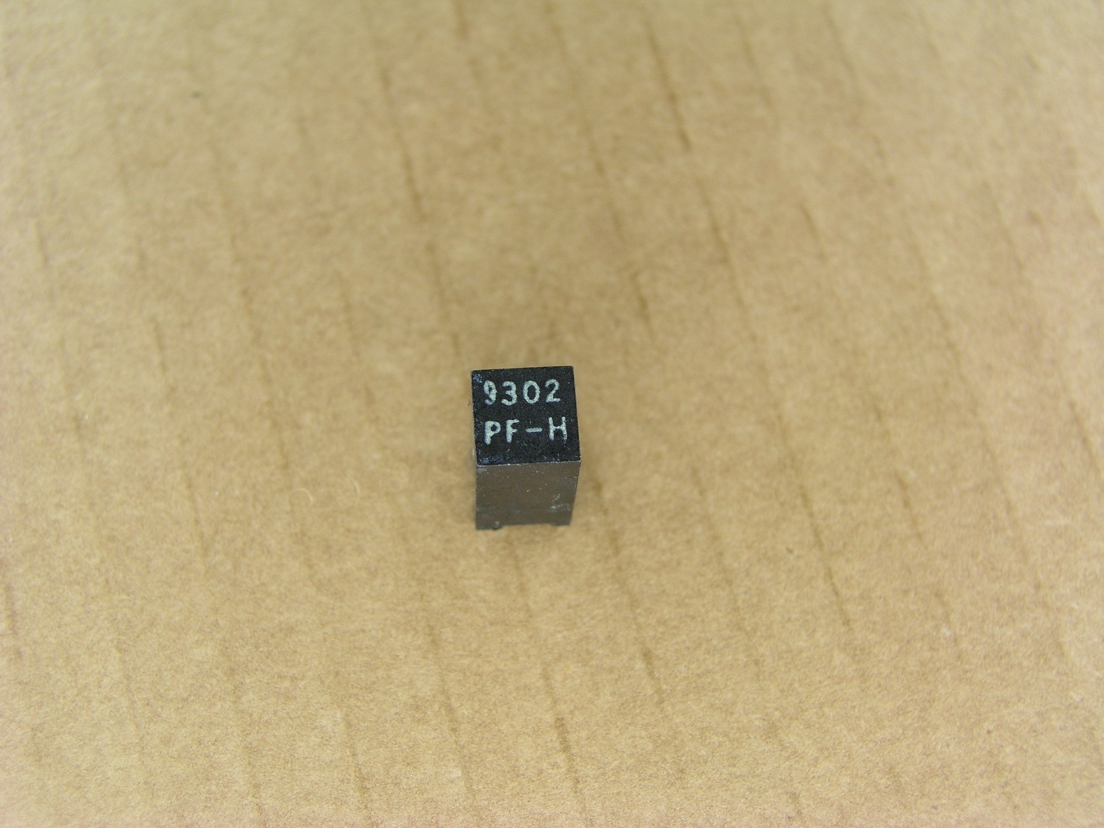 S01033-7 (2 Pc Lot) 0.009302 mfd 100 volt 100V 2 % radial polystyrene capacitor