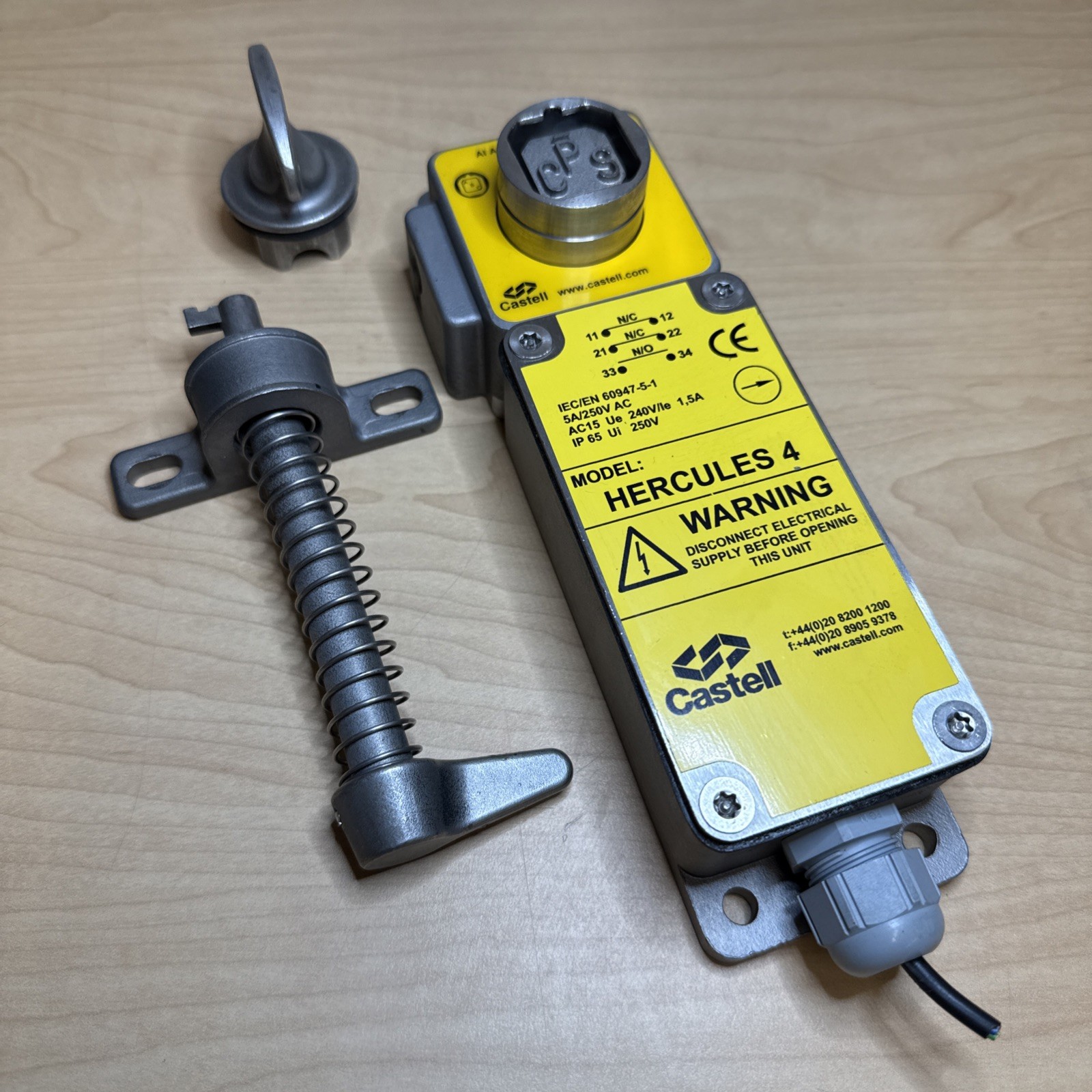 Castell Hercules 4 LH Safety Interlock w/ Locking Pin & Key 60947-5-1