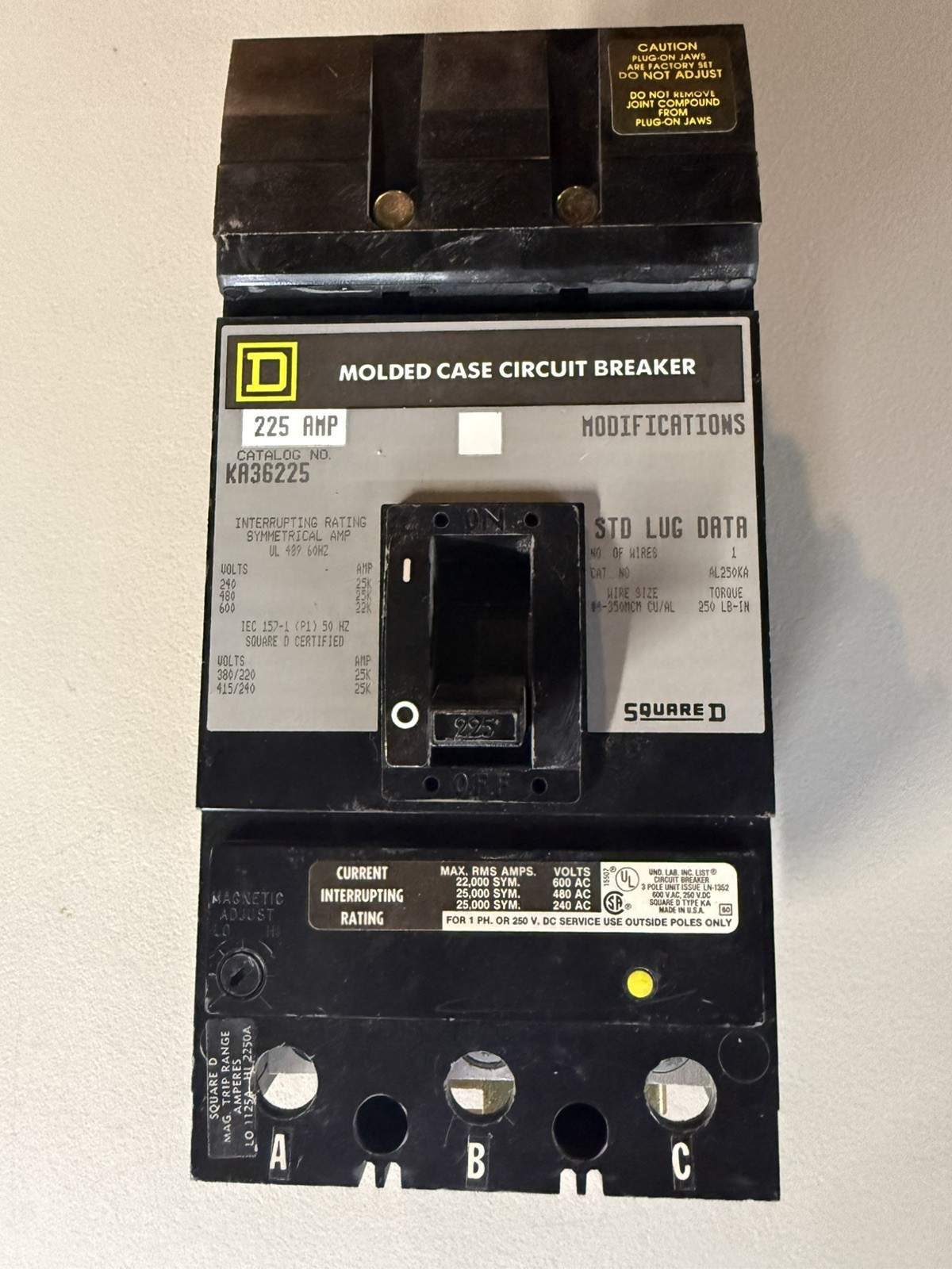 KA36225 225A Square D 3 Pole Molded Case Circuit Breaker 600V good condition