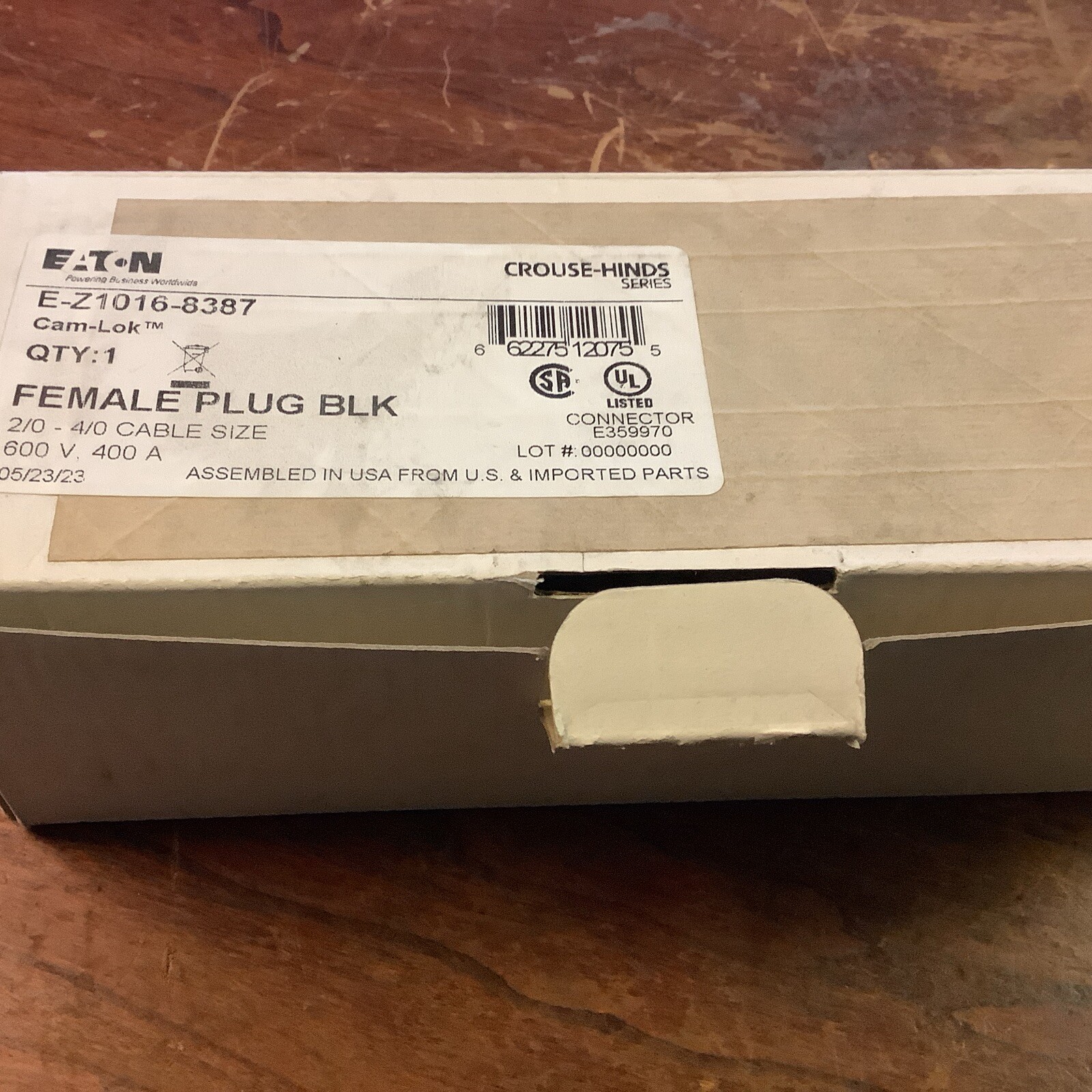 Crouse Hinds E-Z1016-8387 Cam-Lok Female Plug 600V 400A Black (new)
