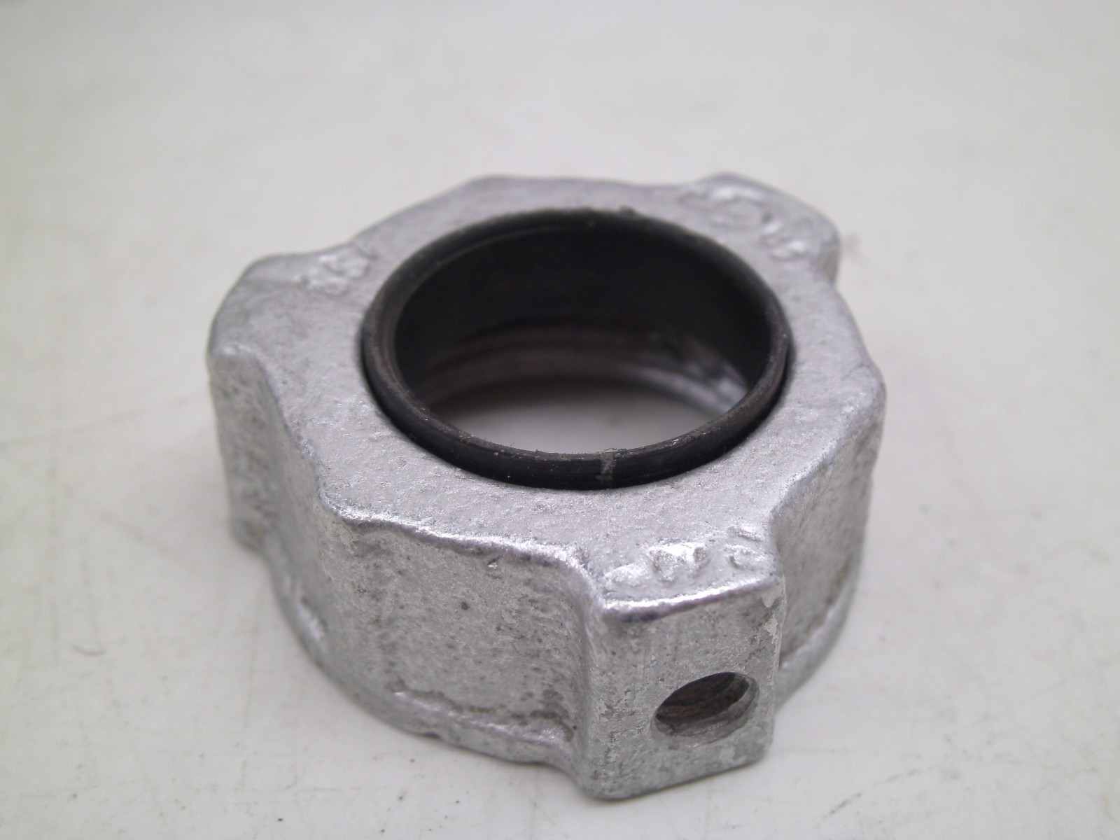 10 Steel City BG2021 Insulated Metallic Grounding Bushing Threaded 3/4″ NO SCREW