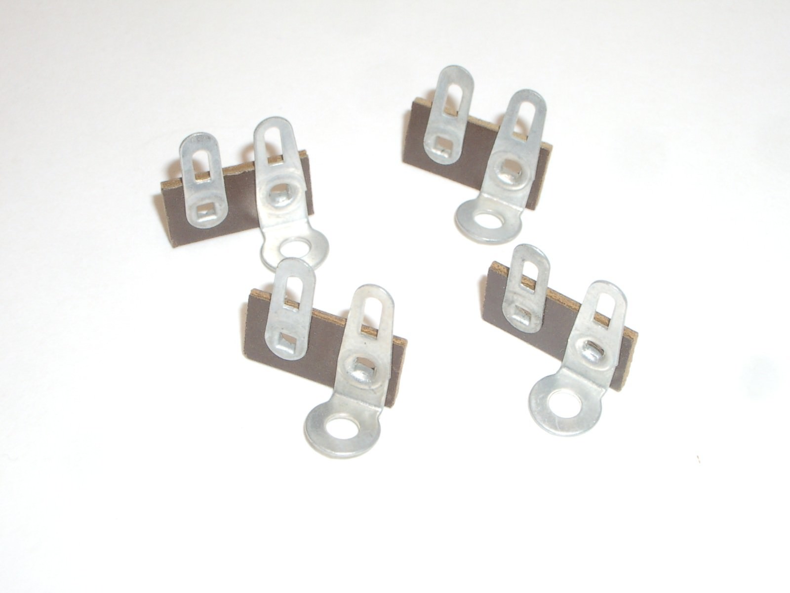 VINTAGE PHENOLIC TERMINAL STRIP 2 LUG 1 COMMON GROUND 4PC SET