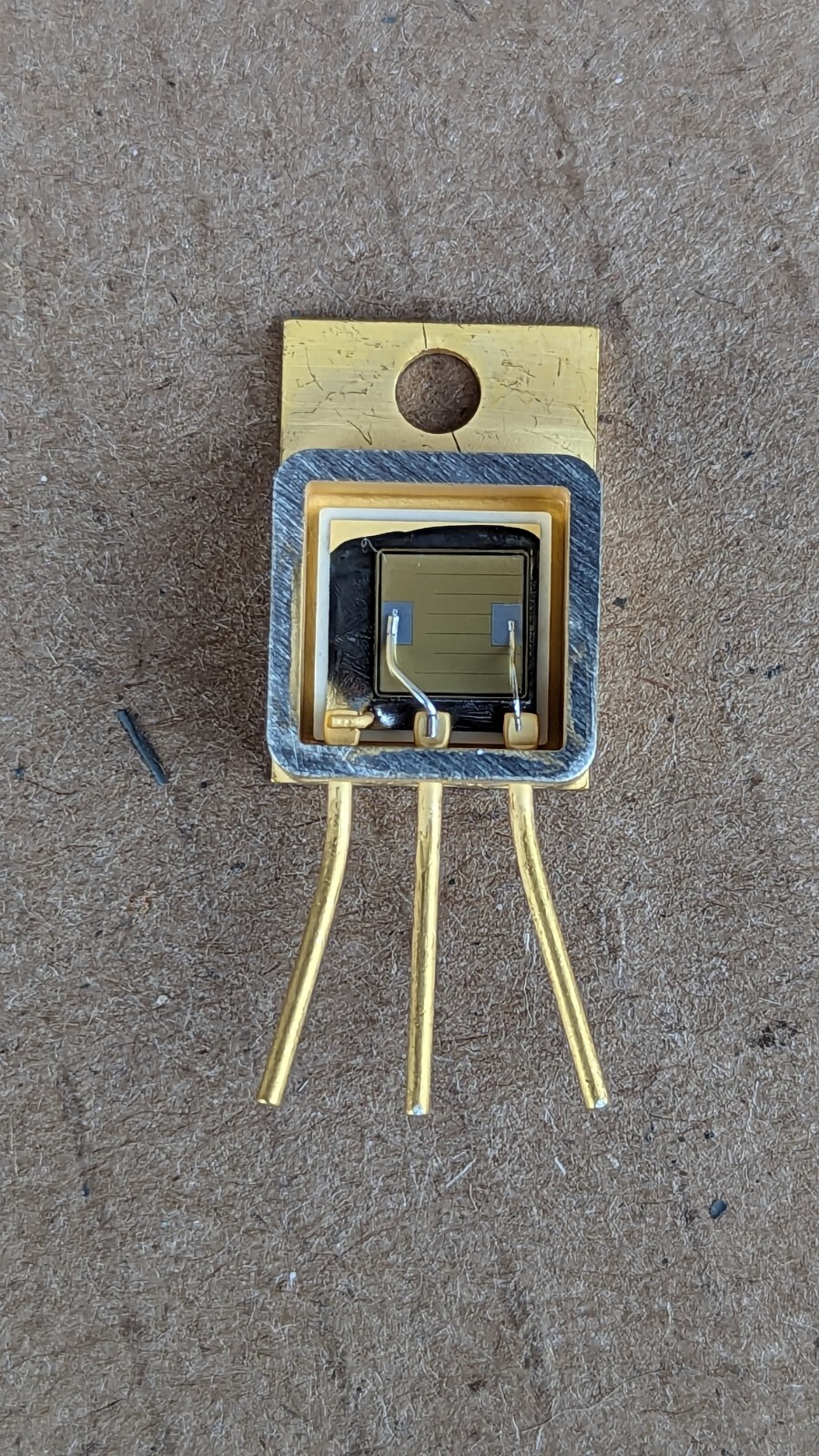 1 – VINTAGE QUALITY Power MOSFET GOLD PLATED Transistor – PICTURE FOR REFERENCE