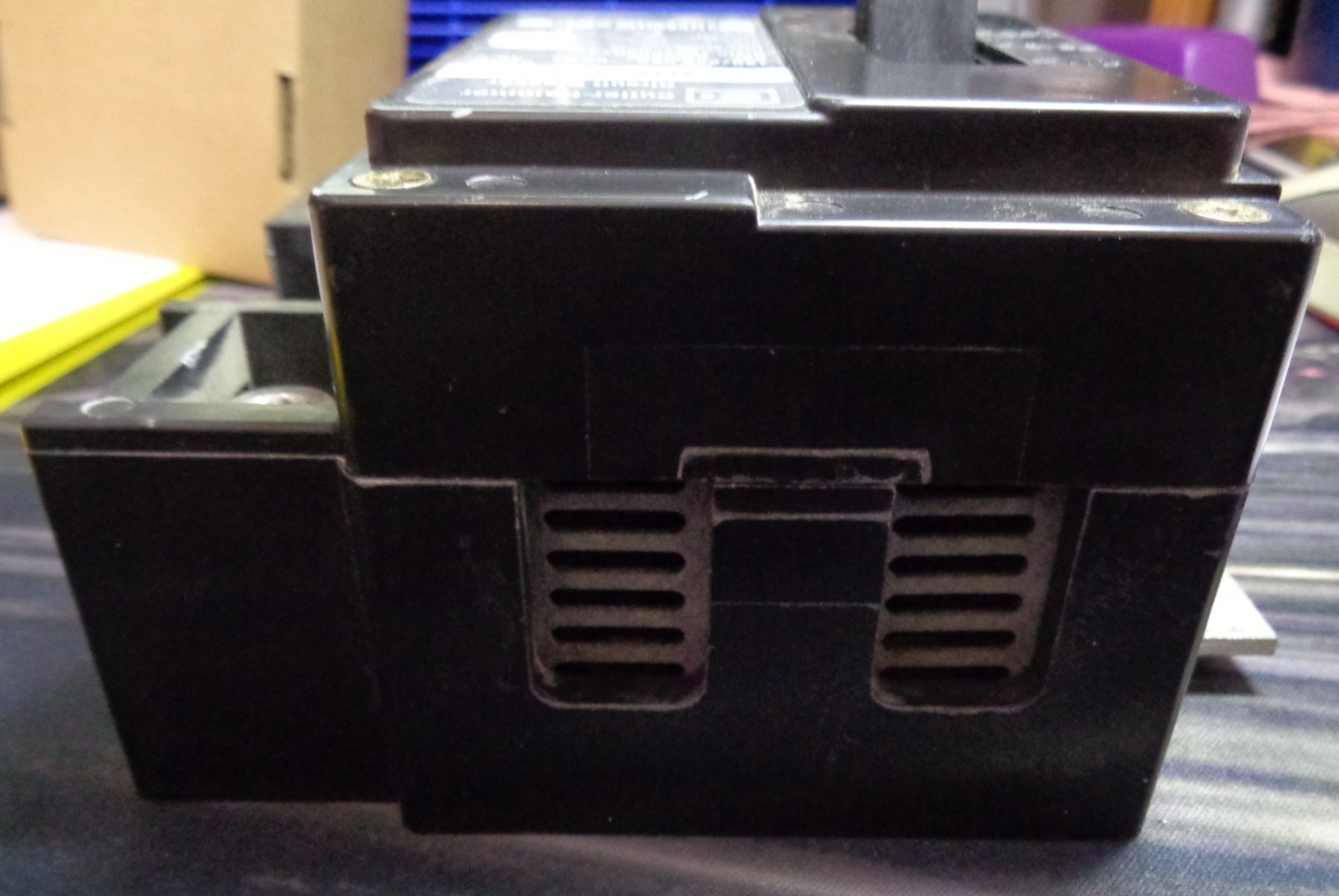 CUTLER HAMMER BW2200 CIRCUIT BREAKER BW 10K 200AMP 120/240VAC 2 POLE