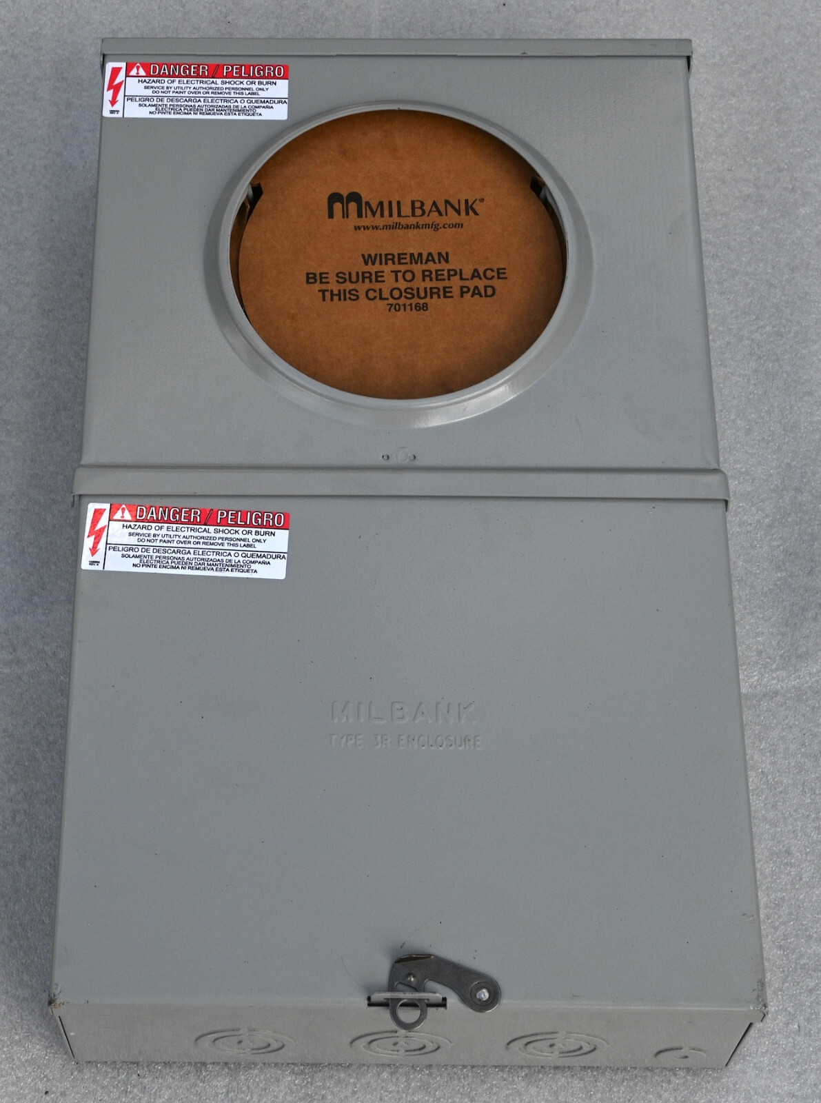 Milbank NEW Ringless Meter Socket Base Panel 3 Phase 600v UC7449-XL