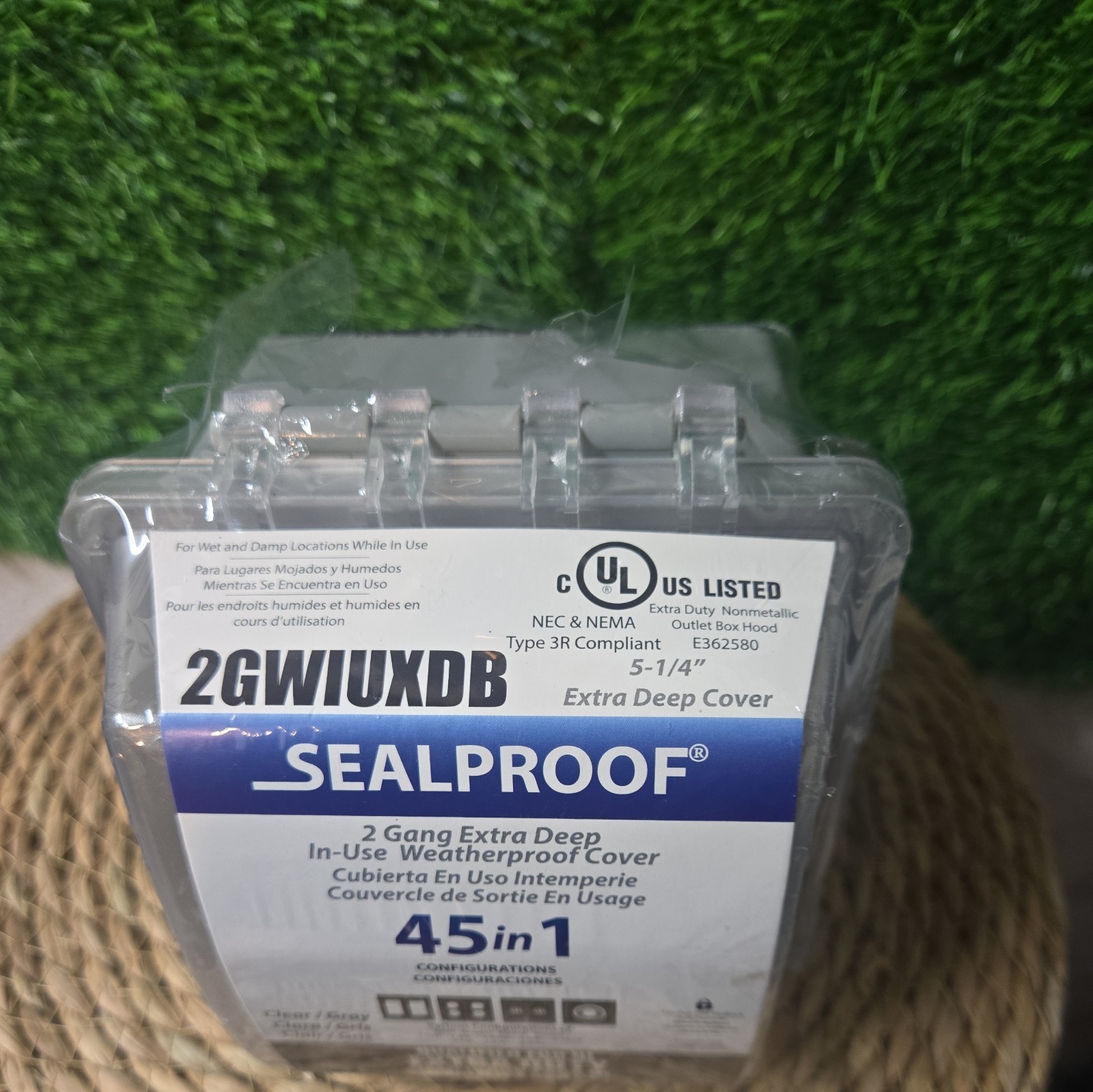 Sealproof 2-Gang Extra Deep in Use Outdoor Outlet Cover | Base, Frost