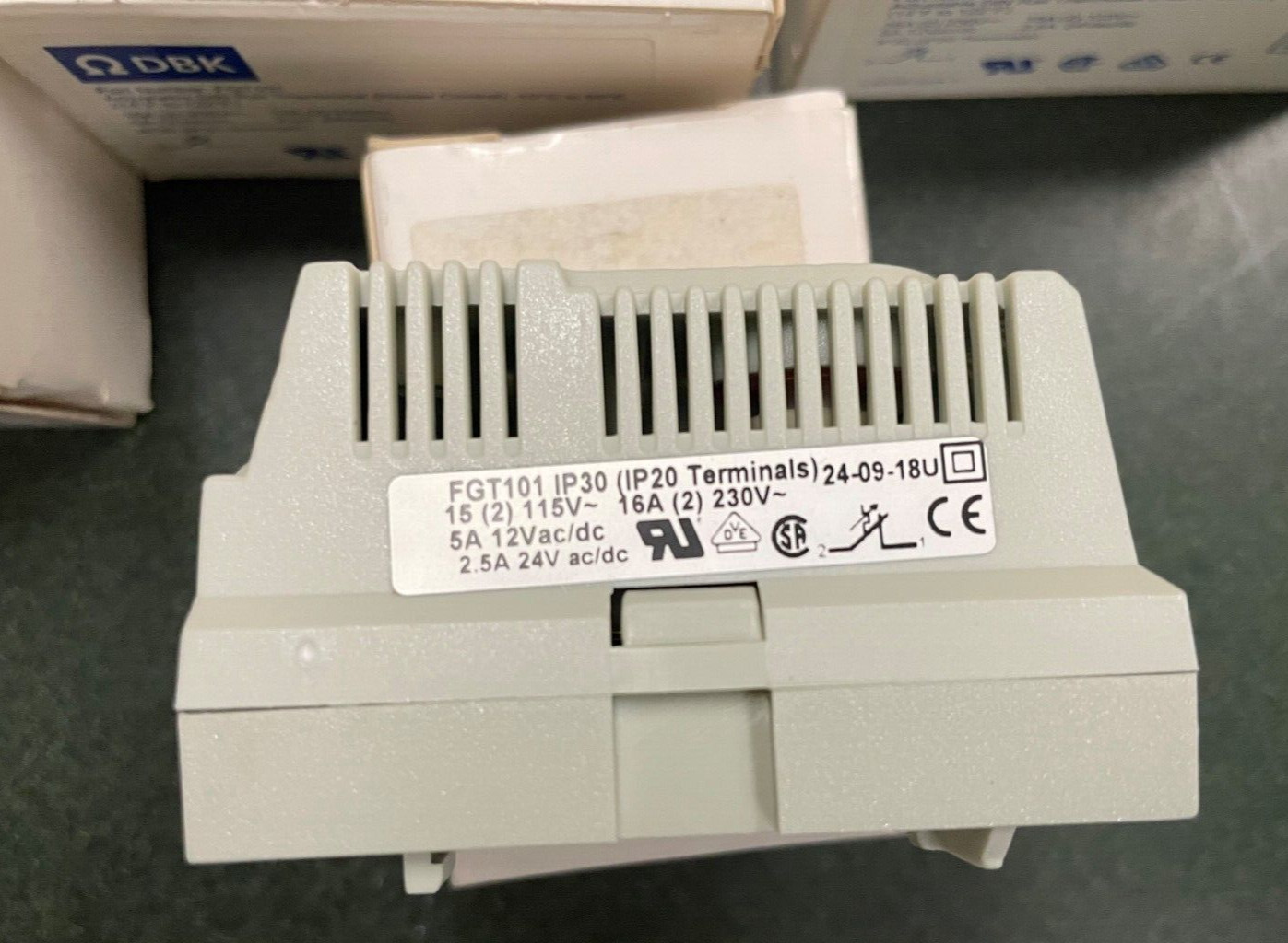 (NEW) DBK FGT101 DIN Rail Enclosure Heating Thermostat