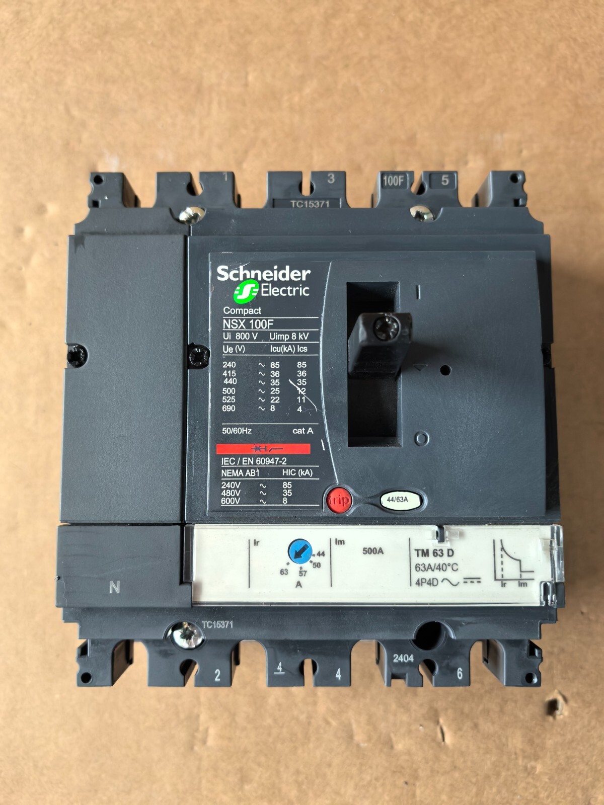 LV429952 Schneider Molded Case Circuit Breaker VigiCompact NSX100F TM63D 4P4D