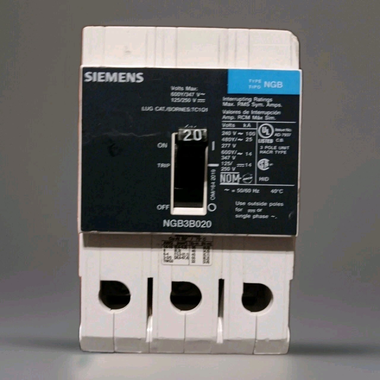 SIEMENS NGB3B020 20A 600/347/125/250V 3 POLE CIRCUIT BREAKER