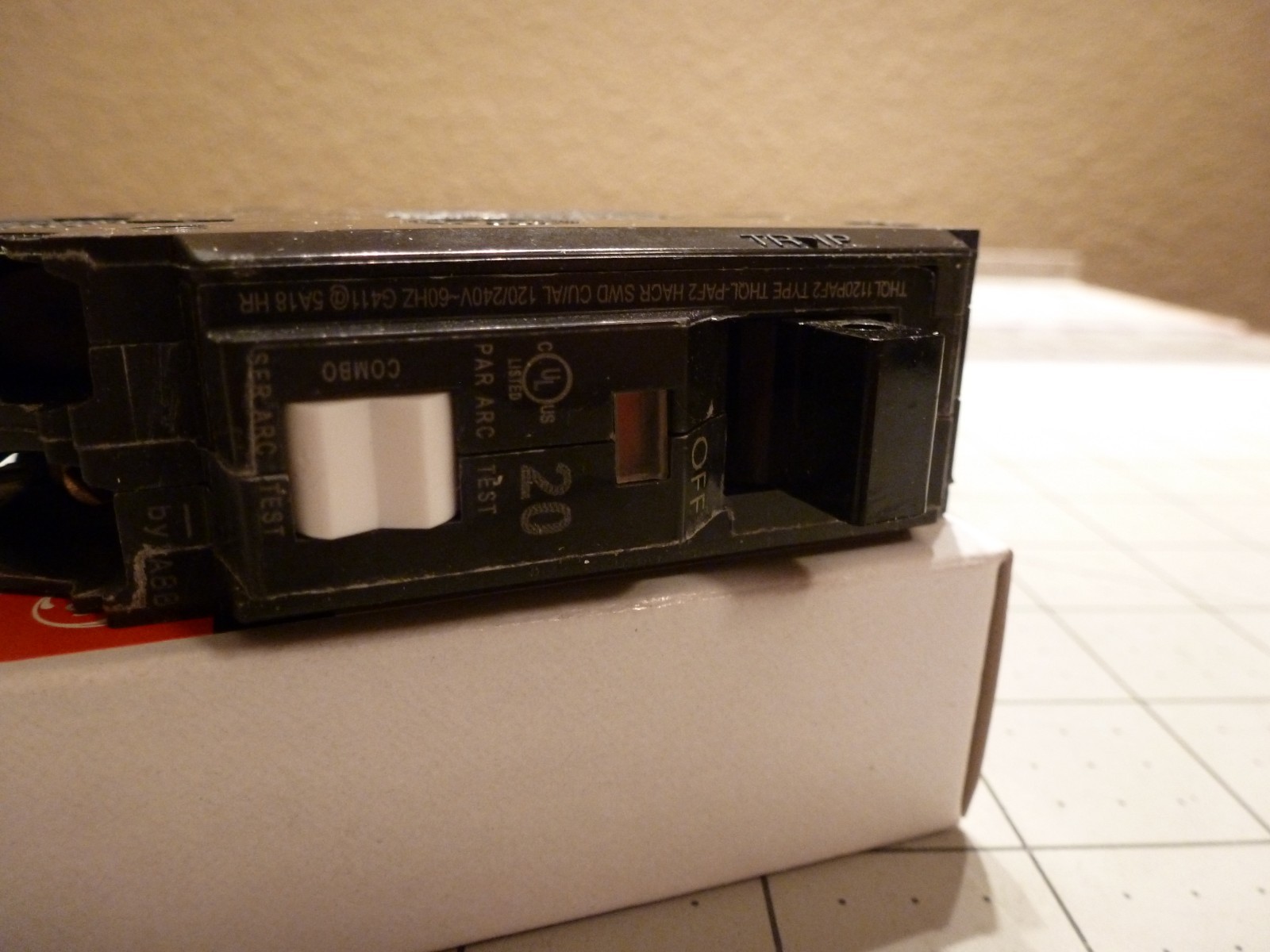 10 – GE THQL1120PAF2 Combo Arc Fault Circuit Breaker: 20A – 120/240V – 10kA -NEW