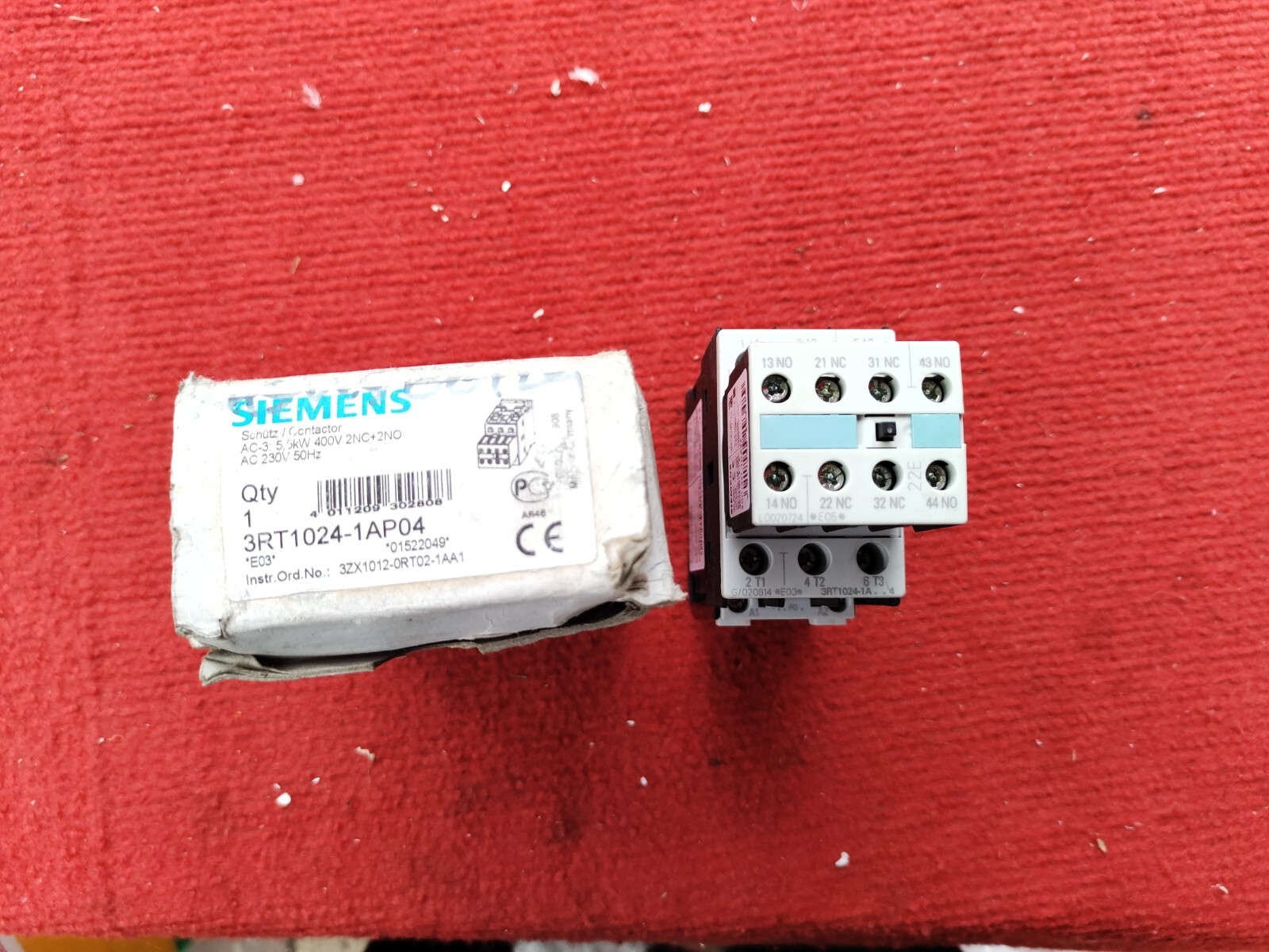 P:VT29 Siemens 3RT1024-1AP04 12A 230V AC 50 Hz 3RT10241AP04 3-pole Contactor