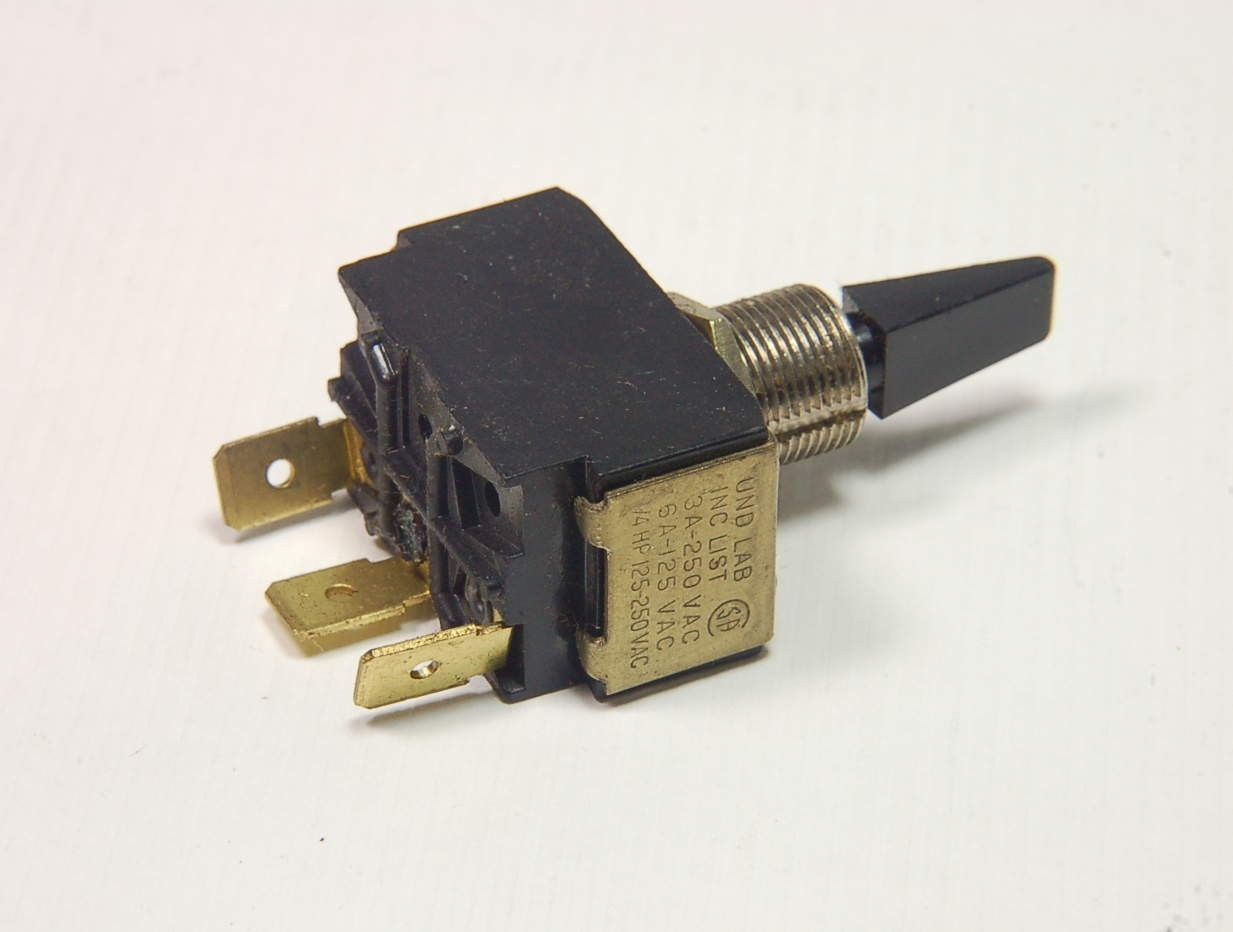 Lot of 2 – Carling – Momentary Toggle Switch, SPDT 6Amp 125VAC, Paddle, New