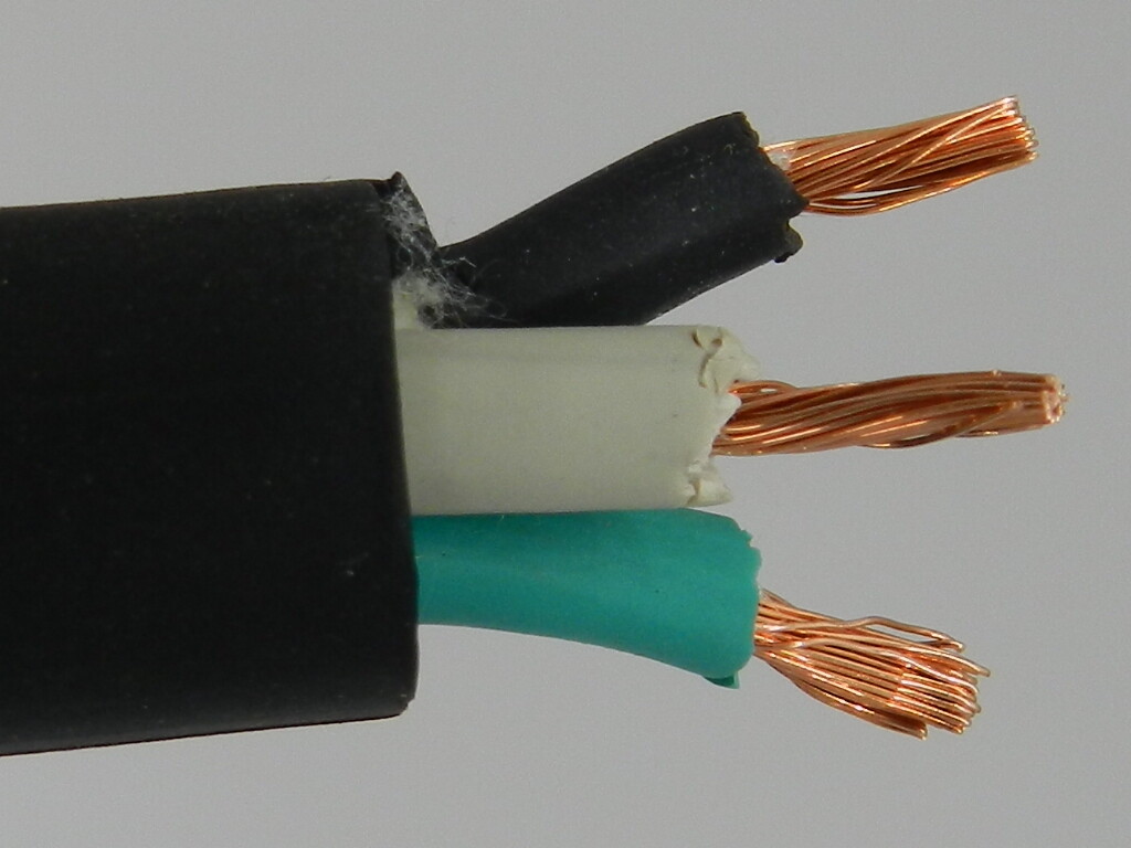 250 ft 16/3 SOOW SOO SO Black Rubber Cord Outdoor Flexible Extension Wire/Cable