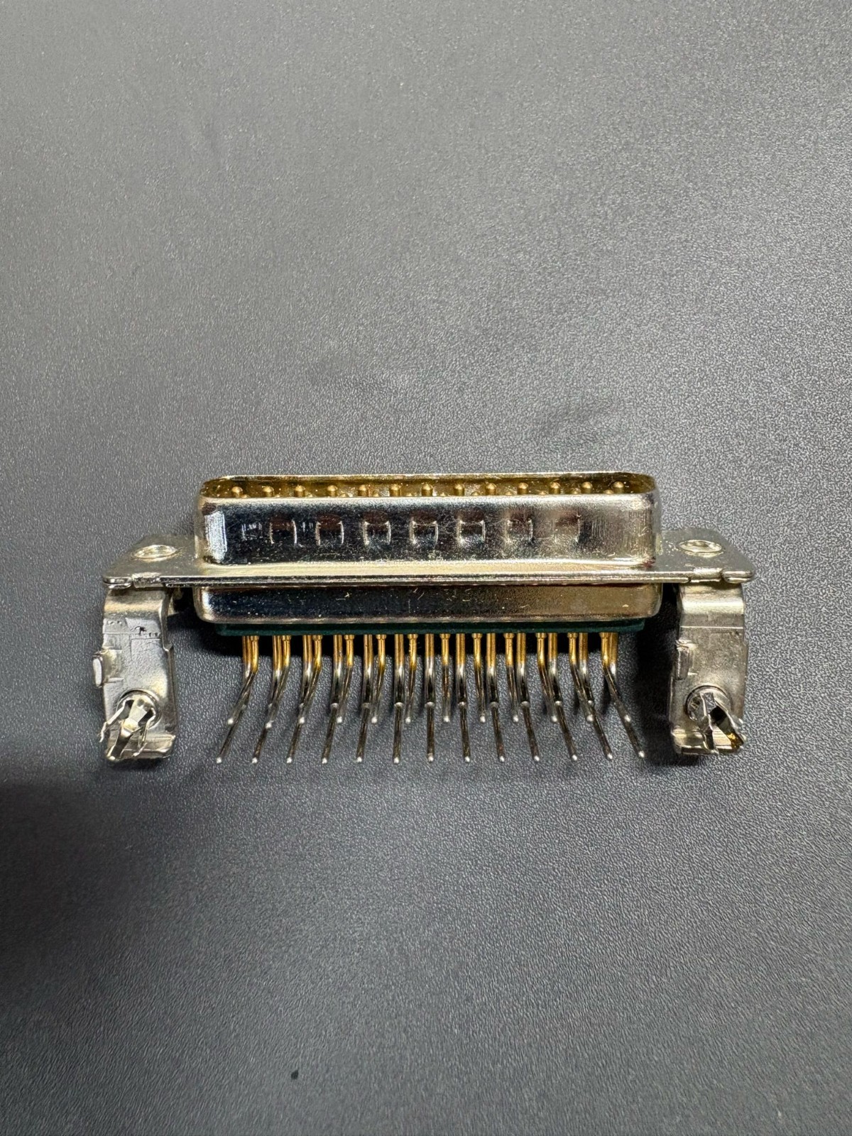 25pcs CCD DB25P-1A7N-K87-146 D-Sub 25 Pin Male Right Angle PCB Connector