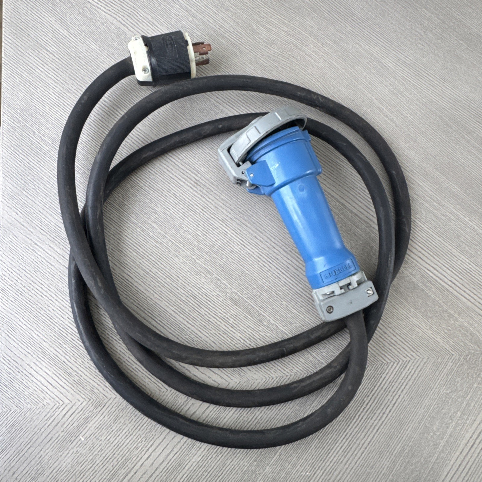 Hubbell HBL430C9W Pin & Sleeve IEC Connector 30A 250VAC Wire Watertight Cable