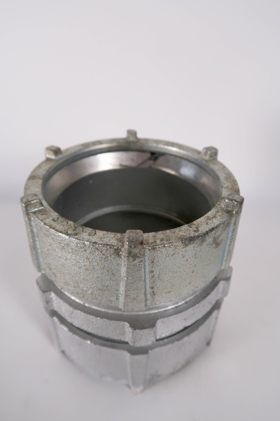 Eaton Crouse-Hinds CPR28 3″ Rigid IMC Conduit Compression Coupling Steel