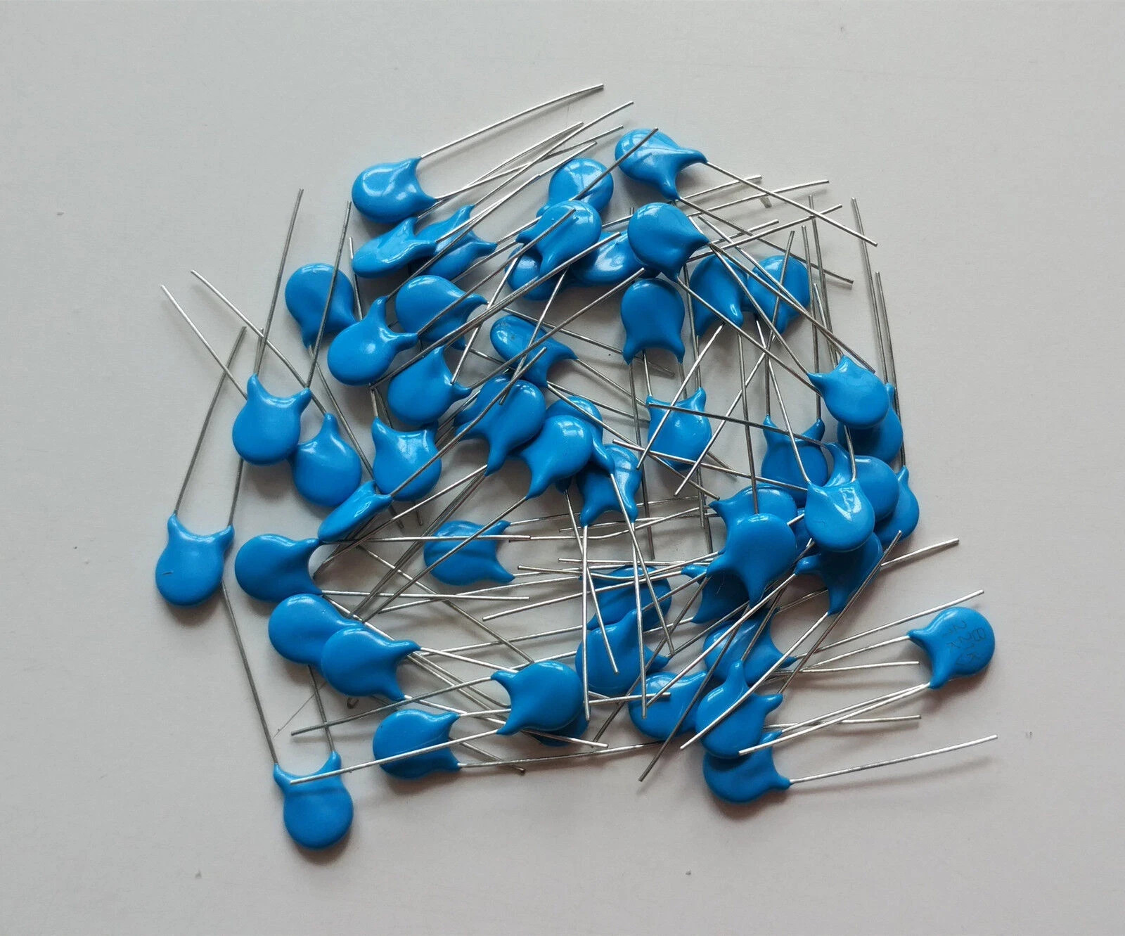 1KV 473 473M 1000V 0.047uF 47nF High Voltage Ceramic Capacitors New