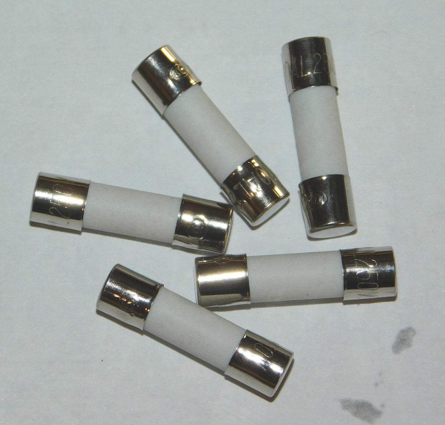 (5) T2A 2A 250V 5X20mm (3/16″x3/4″) SLOW BLOW Ceramic Fuse ~ USA Shipping