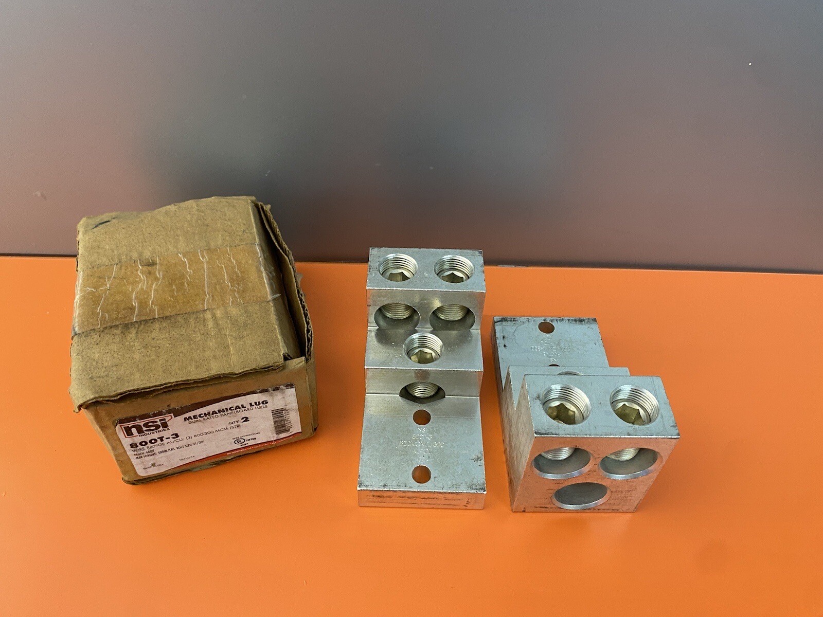 NSI Mechanical LUG Wire Range AL/CU: 800-300 MCM 600V 800T-3 Qty 2