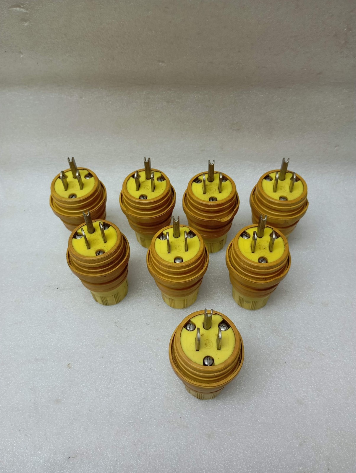 WOODHEAD PLUG 891L (LOT OF 8PC)
