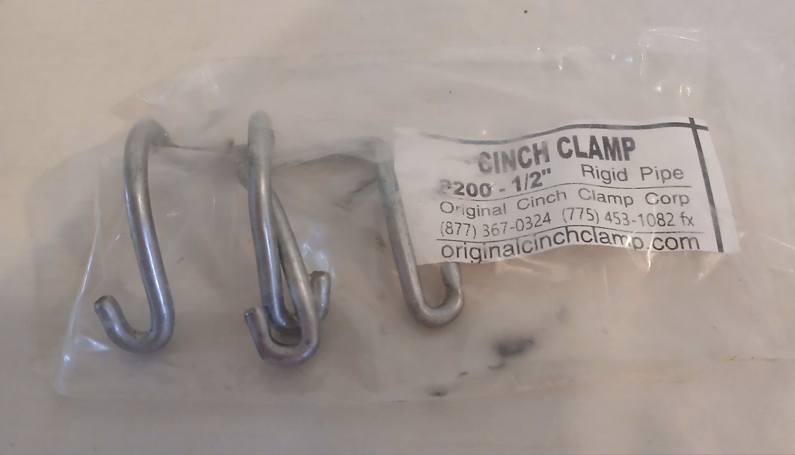 Cinch Clamp P200-1/2″ For Rigid, IMC, PVC Conduit. NEW. (Lot of 100) Ships Free