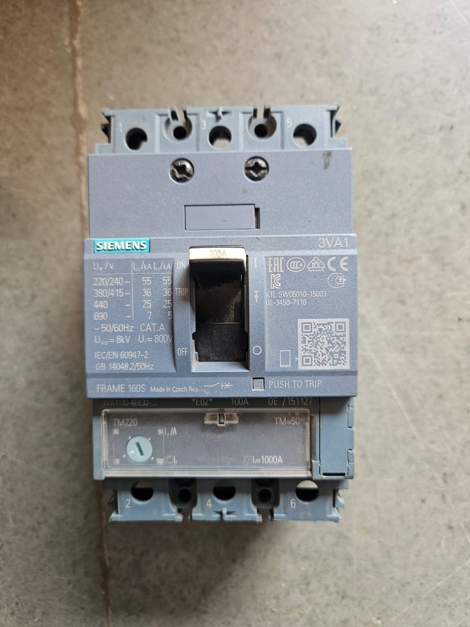 SIEMENS 3VA1110-4EE32-0AA0 Circuit Breaker 3VA1 100A Free Fast Shipping
