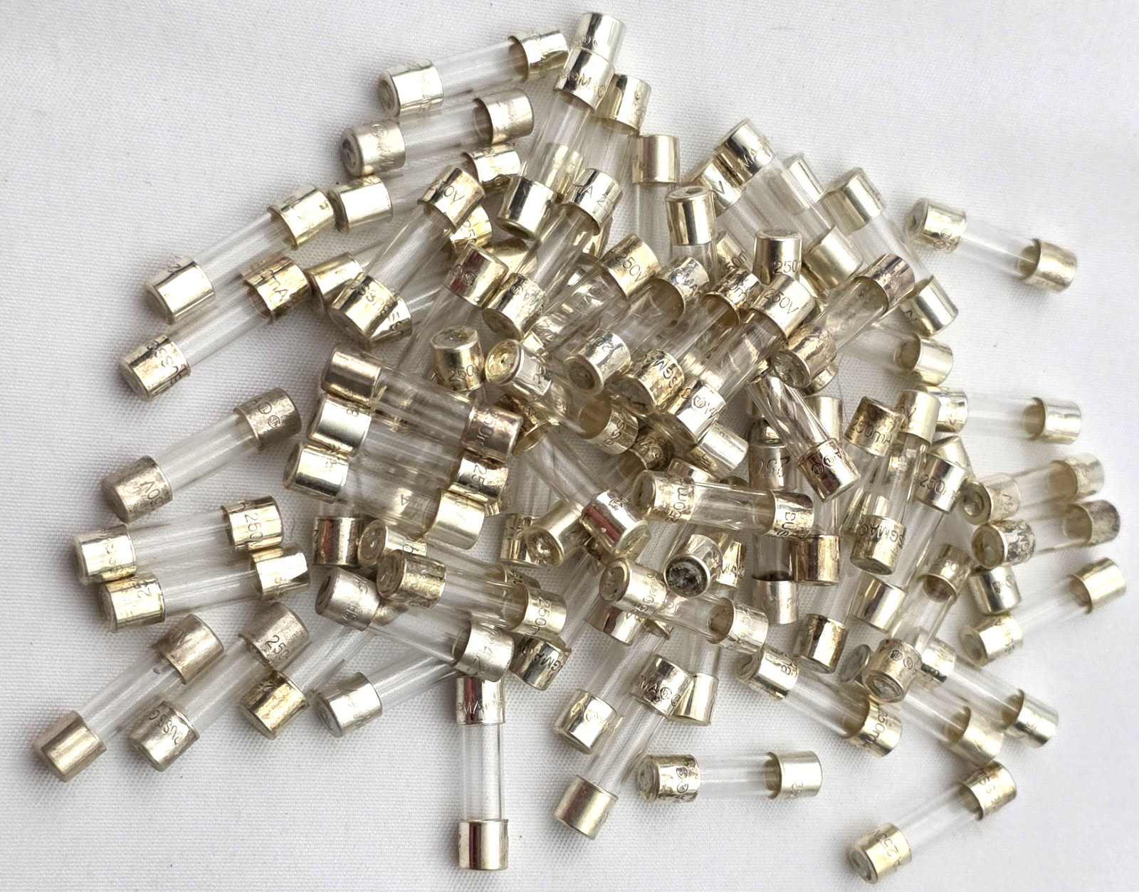 Lot of 79 Bussmann GMA250mA 250V 250mA Fast Acting 5×20 MM Glass Fuses