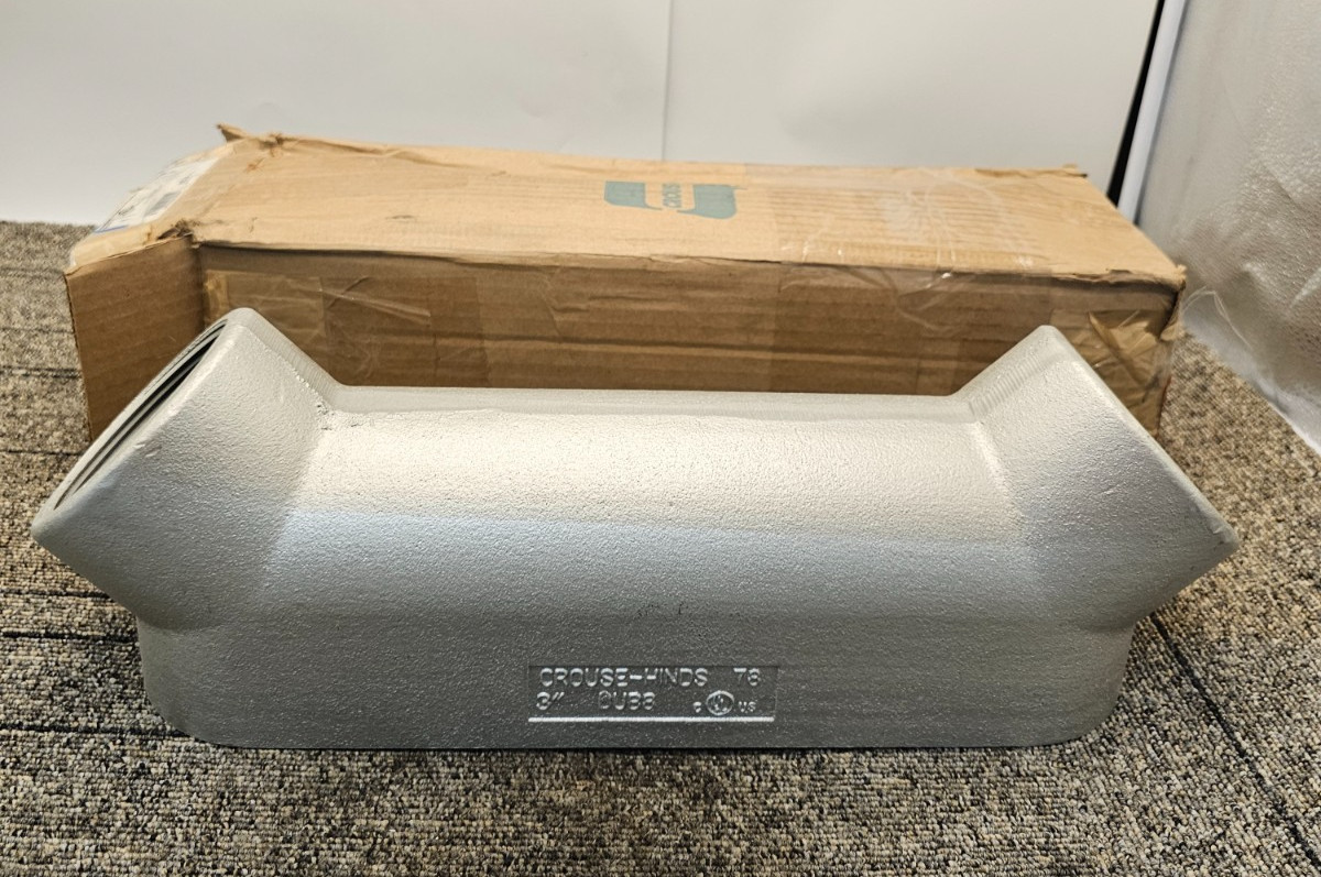 Eaton Crouse Hinds BUB8 3″ NPT Mogul Conduit Outlet Body Condulet Durable