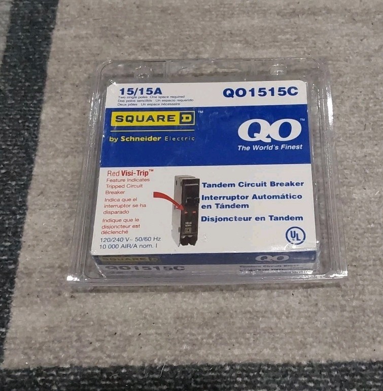 Square D Circuit Breaker 15/15A QO1515C Single Pole Tandem 1 Pole Breaker F3