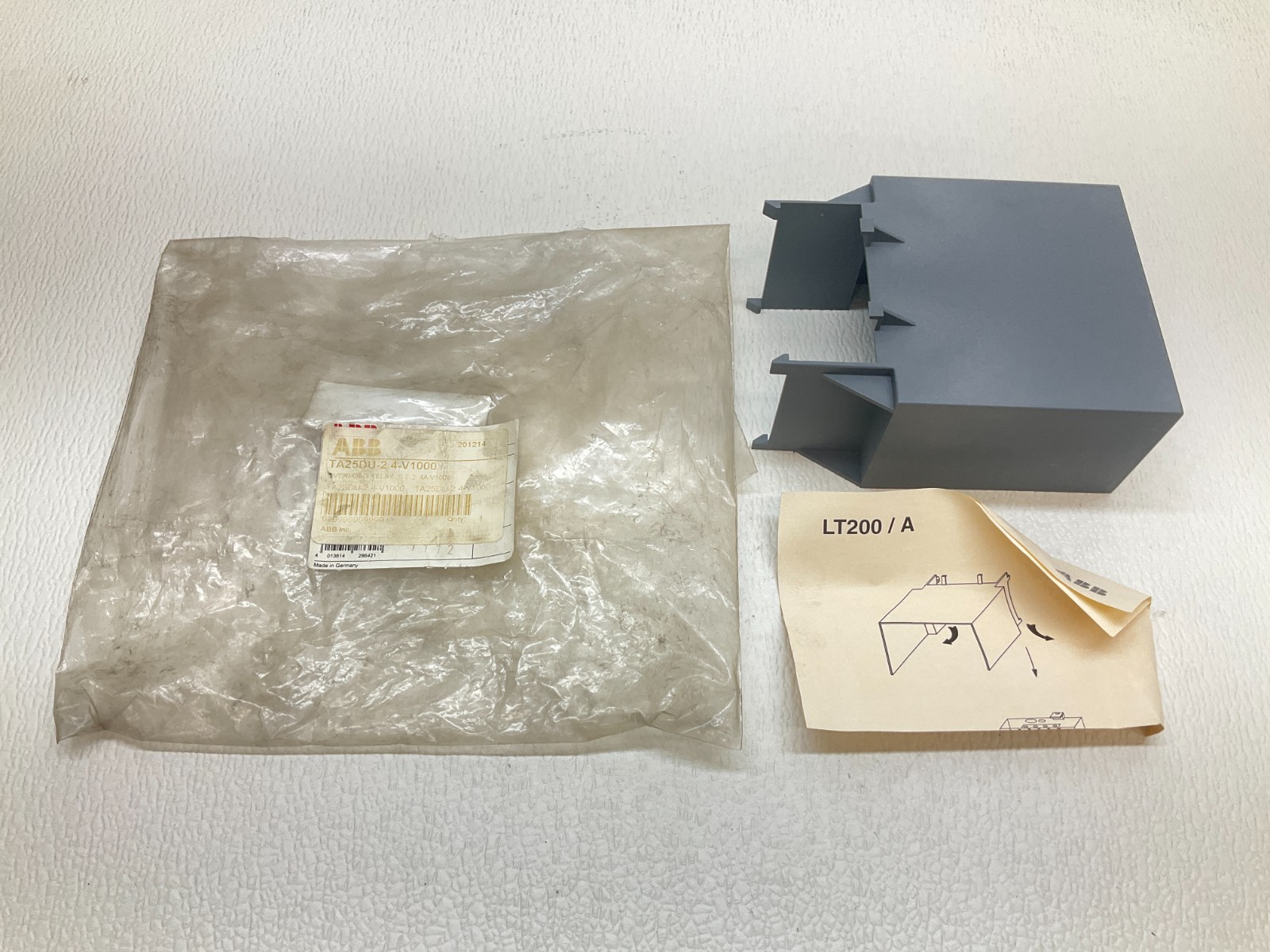 ABB TA25DU-2.4-V1000 Overload Relay Cover TA25DU New (VT)